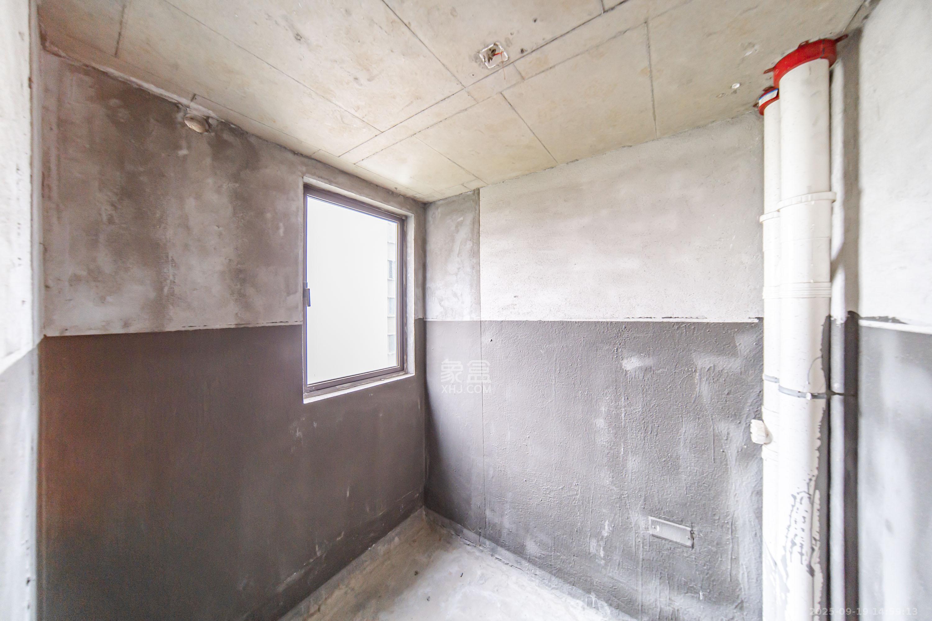 城发恒伟星雅韵（恒伟星辉苑）  4室2厅2卫    188.0万卫生间