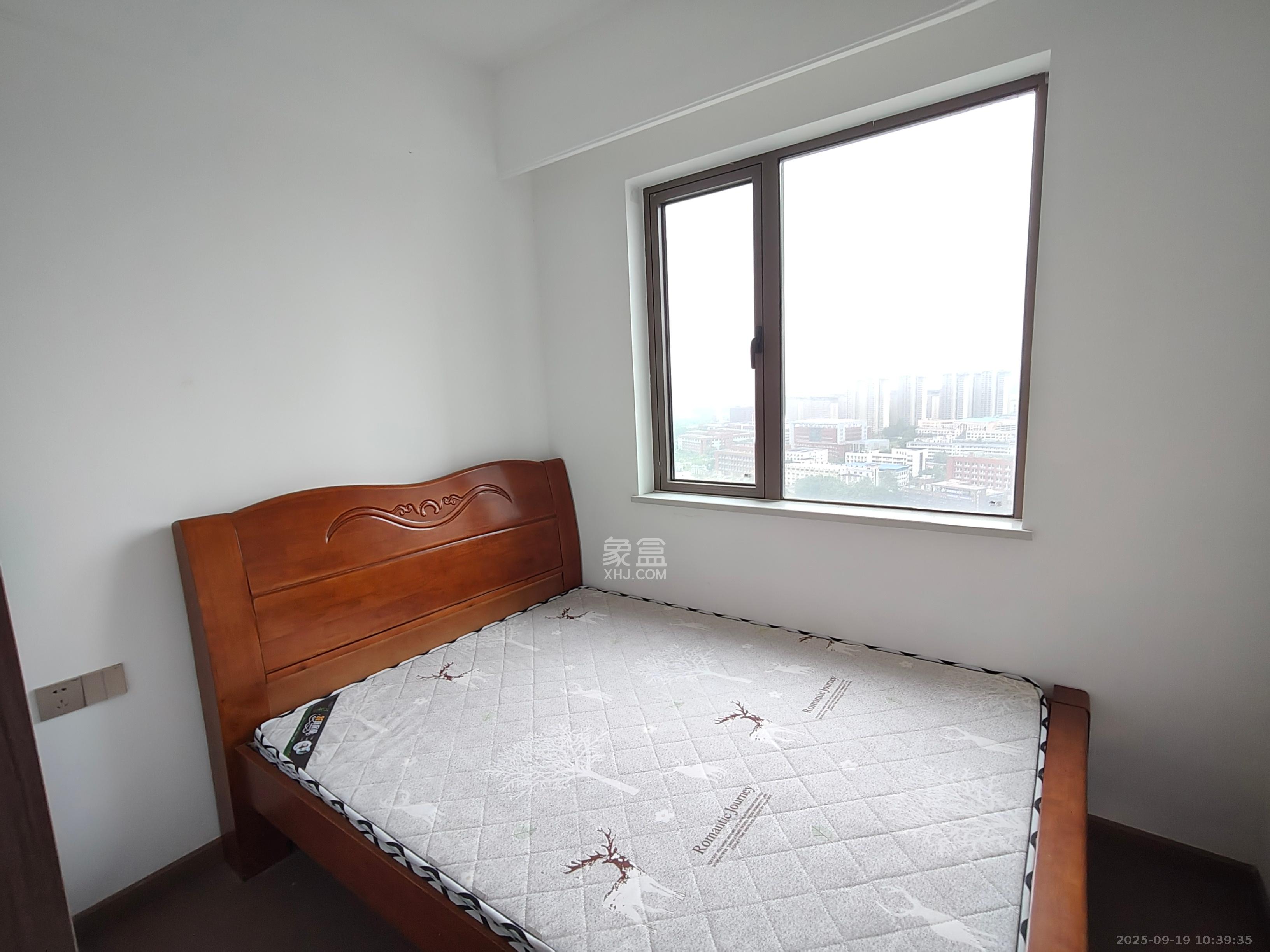 长沙溪山悦 4室2厅2卫 2800.0元/月 长沙溪山悦 4室2厅2卫 2800.0元/月室内图