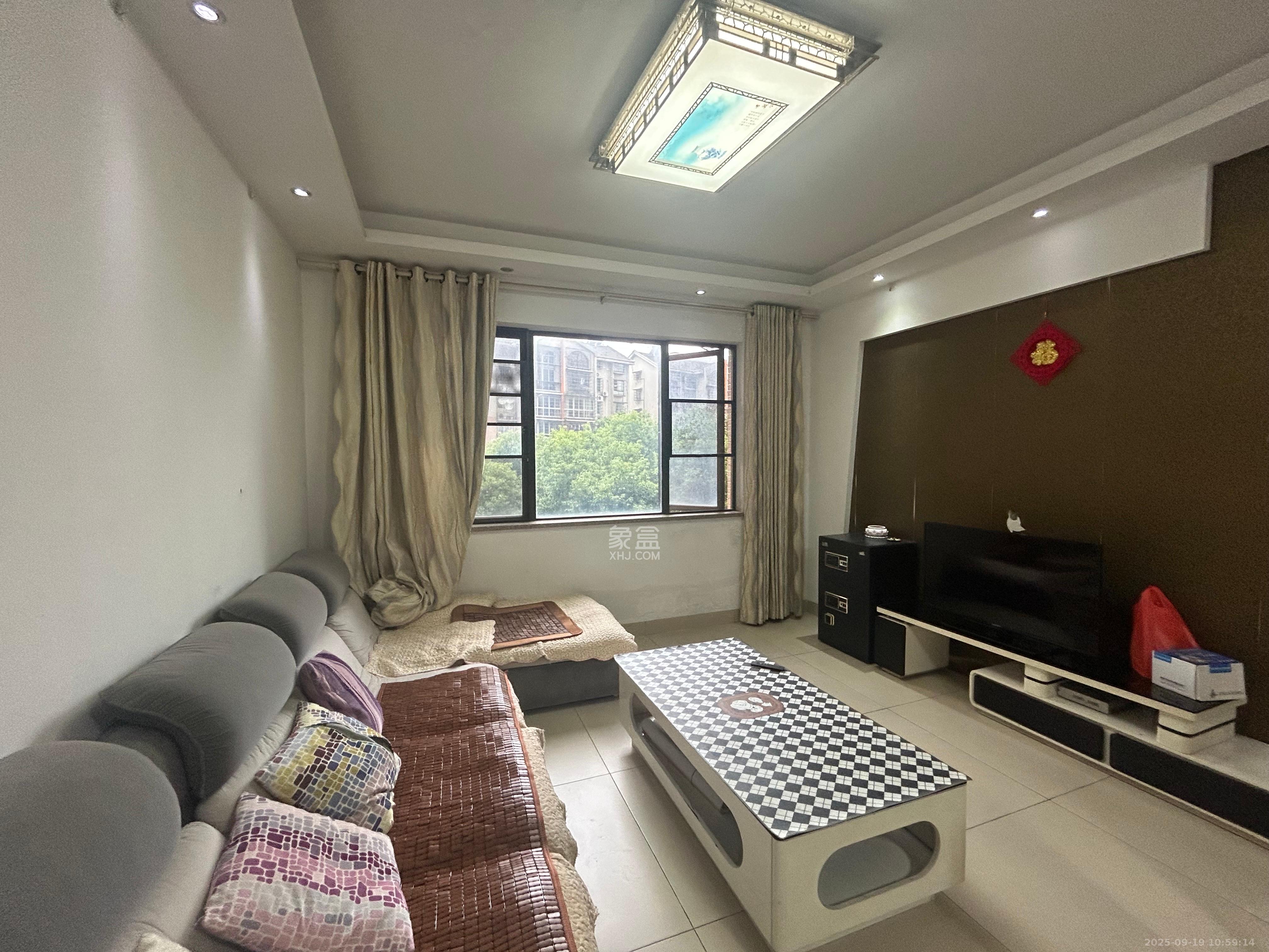 兴威帕克水岸 3室2厅2卫 2400.0元/月 兴威帕克水岸 3室2厅2卫 2400.0元/月室内图