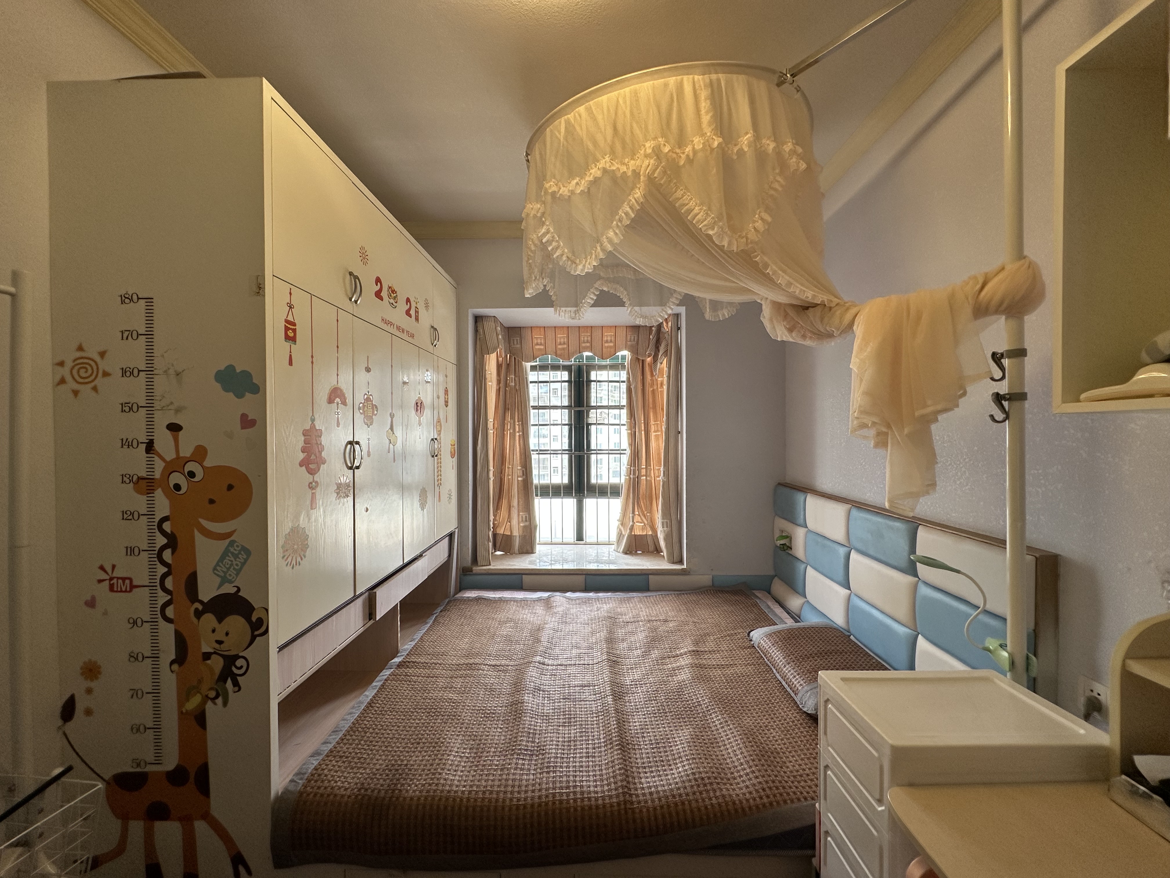 海阔天空-国瑞城二期(雅仕苑) 4室2厅2卫 5600.0元/月 海阔天空-国瑞城二期(雅仕苑) 4室2厅2卫 5600.0元/月室内图