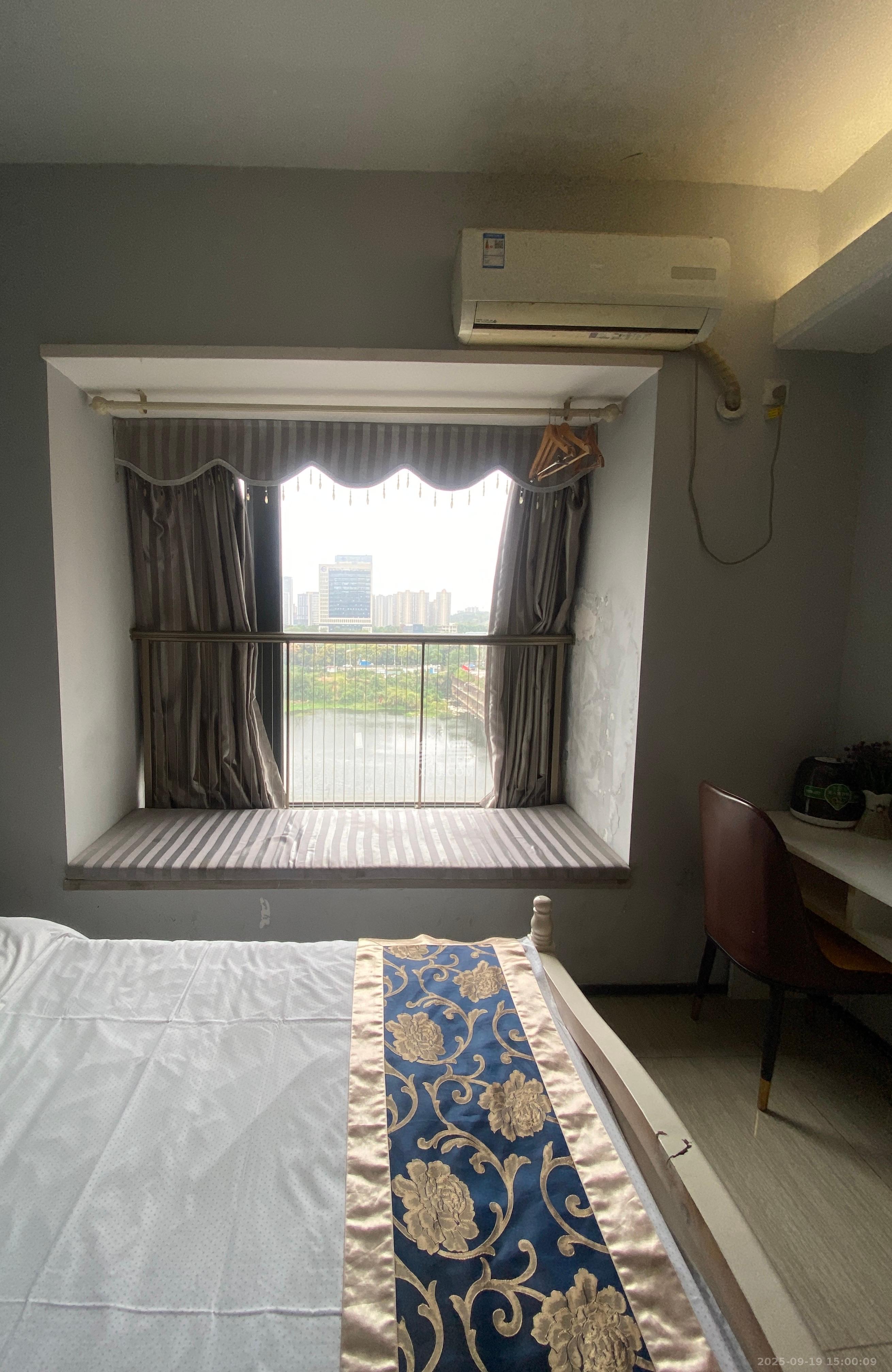 恒大国际广场  1室1厅1卫    1300.0元/月室内图