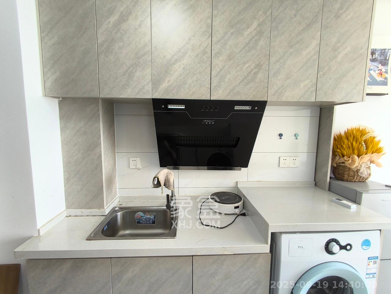 保利香槟国际 1室1厅1卫 1000.0元/月 保利香槟国际 1室1厅1卫 1000.0元/月室内图