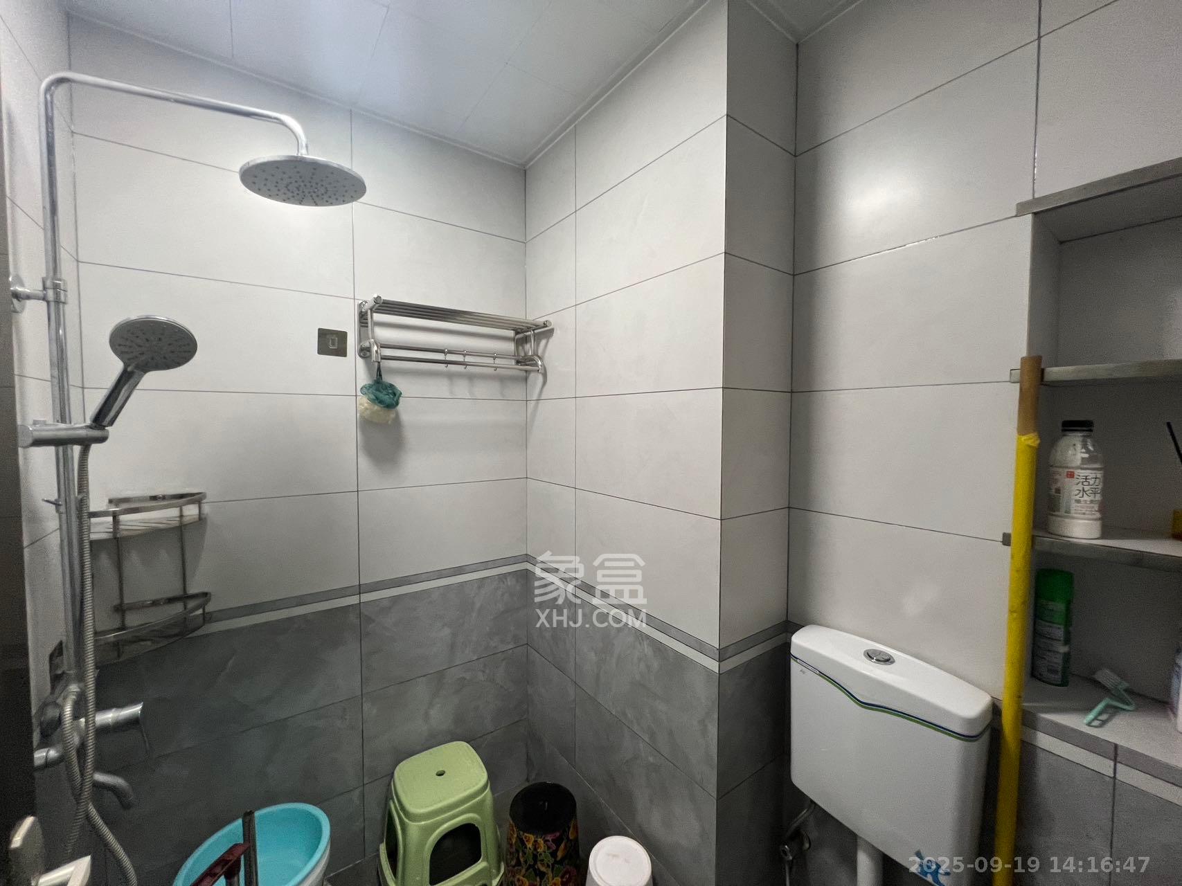 荣悦台  2室1厅1卫    2700.0元/月室内图