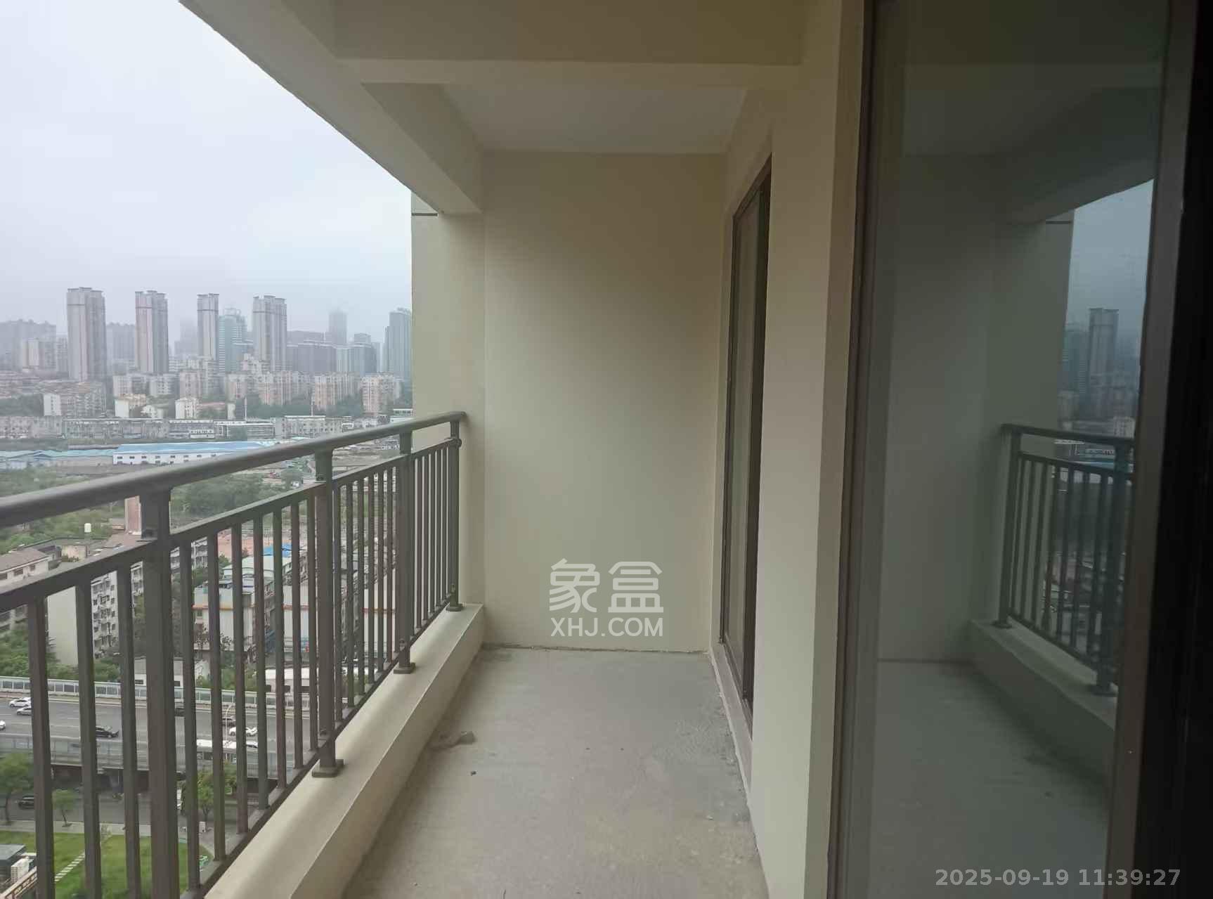 旭辉国悦府 3室2厅2卫 1000.0元/月 旭辉国悦府 3室2厅2卫 1000.0元/月室内图