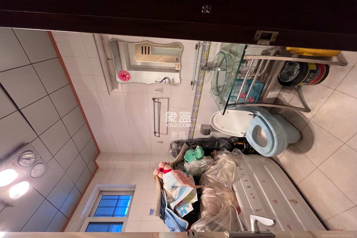 森宇佳园 4室2厅1卫 2400.0元/月 森宇佳园 4室2厅1卫 2400.0元/月室内图