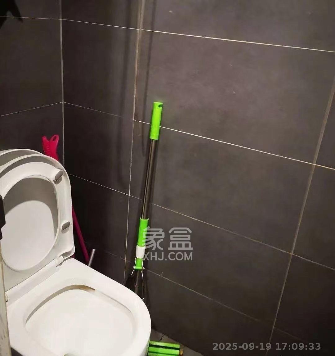 叠彩兰亭 1室1厅1卫 1400.0元/月 叠彩兰亭 1室1厅1卫 1400.0元/月室内图