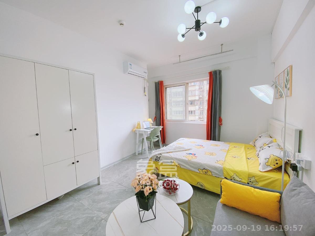 碧桂园印象  1室1厅1卫    1700.0元/月室内图