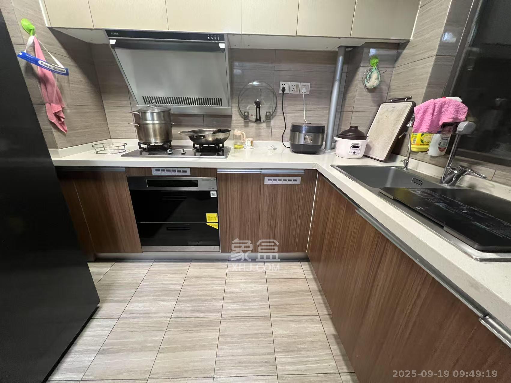 阳光城尚东湾青柠园  1室0厅0卫    3000.0元/月室内图