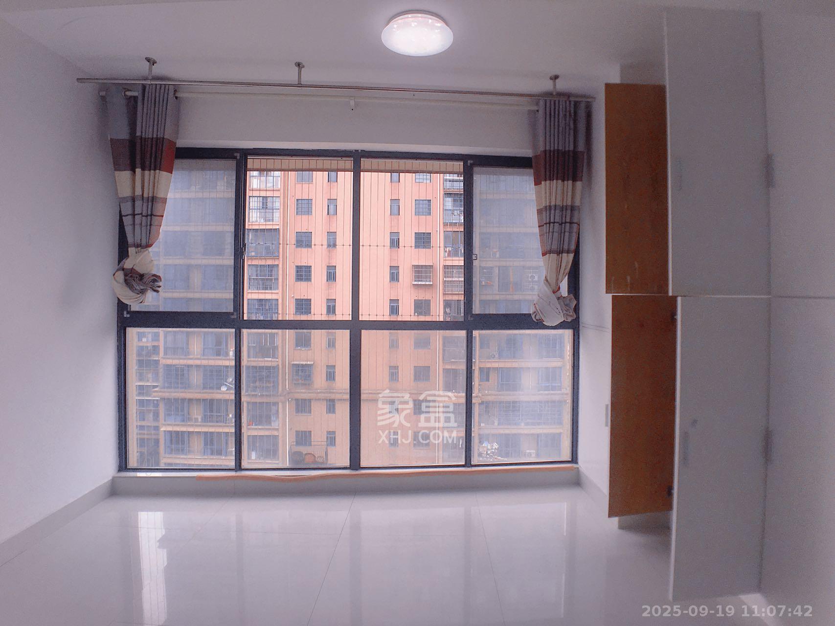 才子佳郡  3室2厅1卫    1900.0元/月室内图