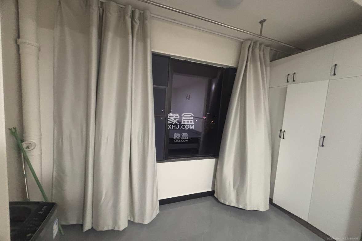 中海珑悦府 1室1厅1卫 1200.00元/月 中海珑悦府 1室1厅1卫 1200.00元/月室内图