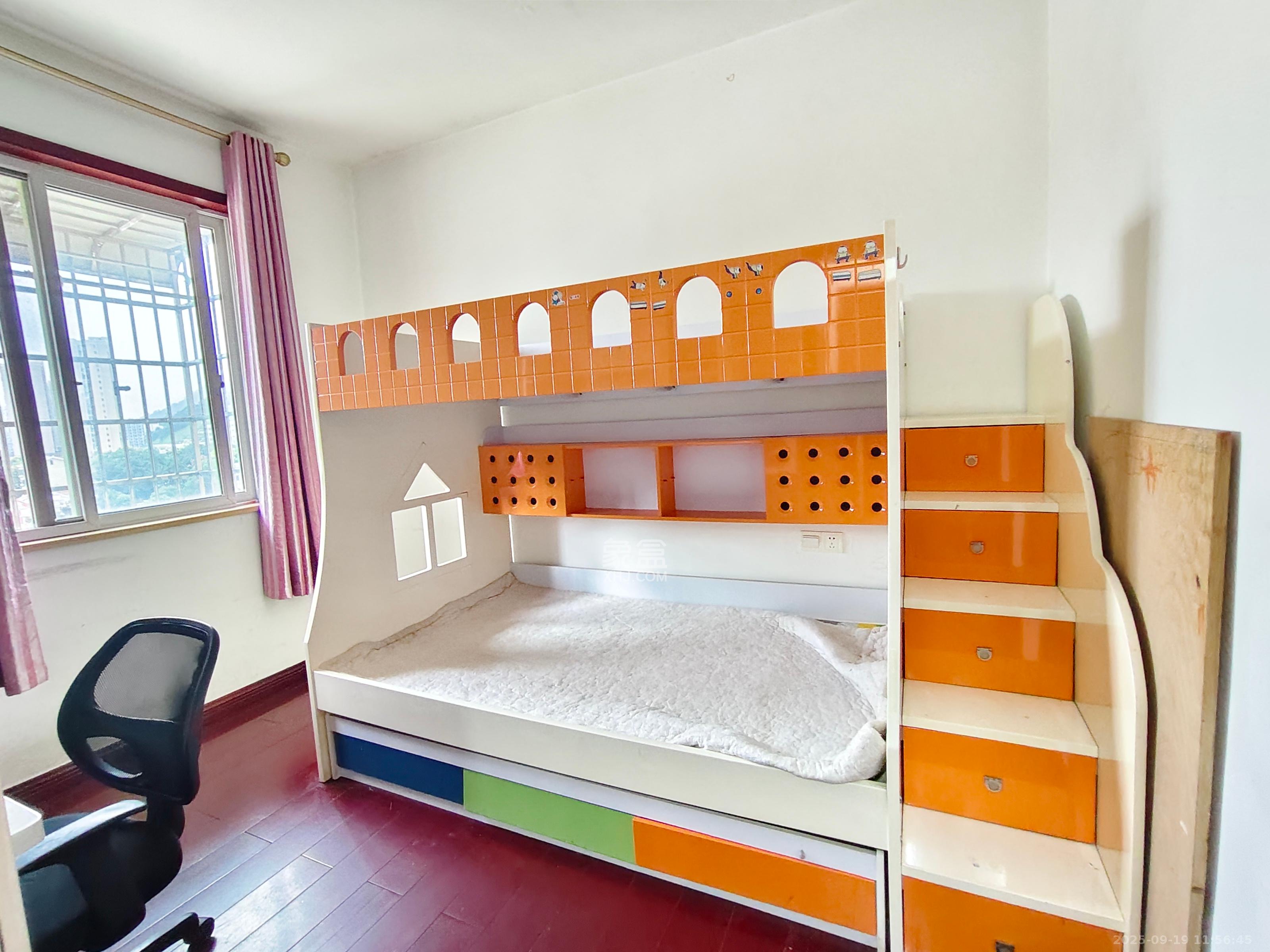 枫雅名苑  2室2厅1卫    2000.0元/月室内图