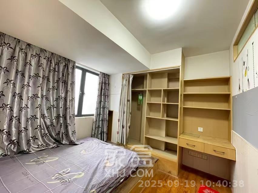 印象天心  1室1厅1卫    1700.0元/月室内图