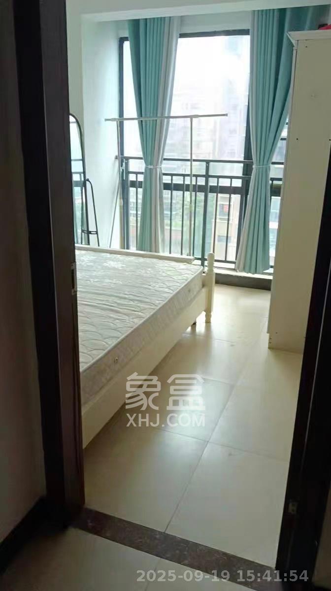 地华梅溪湖畔 2室2厅1卫 2100.0元/月 地华梅溪湖畔 2室2厅1卫 2100.0元/月室内图