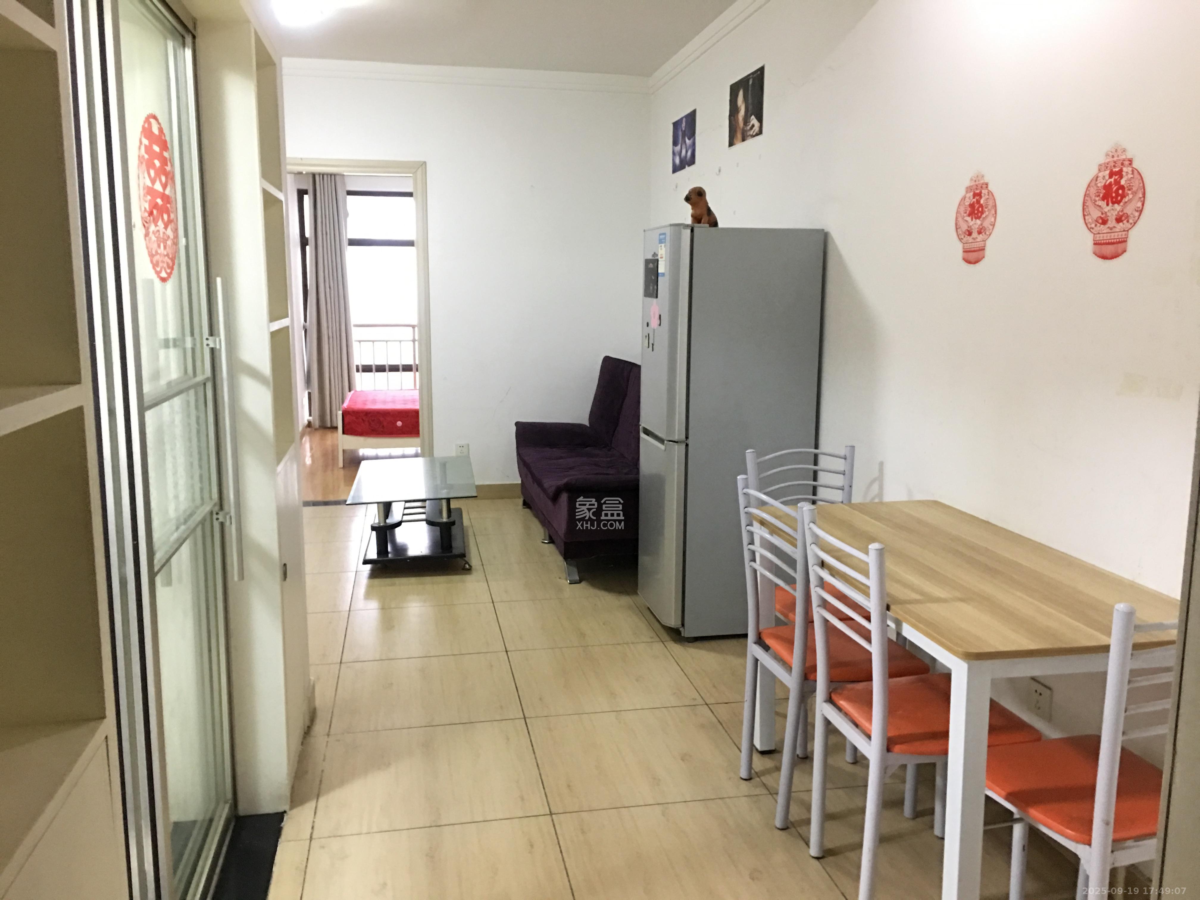 铂宫 2室1厅1卫 2200.0元/月 铂宫 2室1厅1卫 2200.0元/月室内图