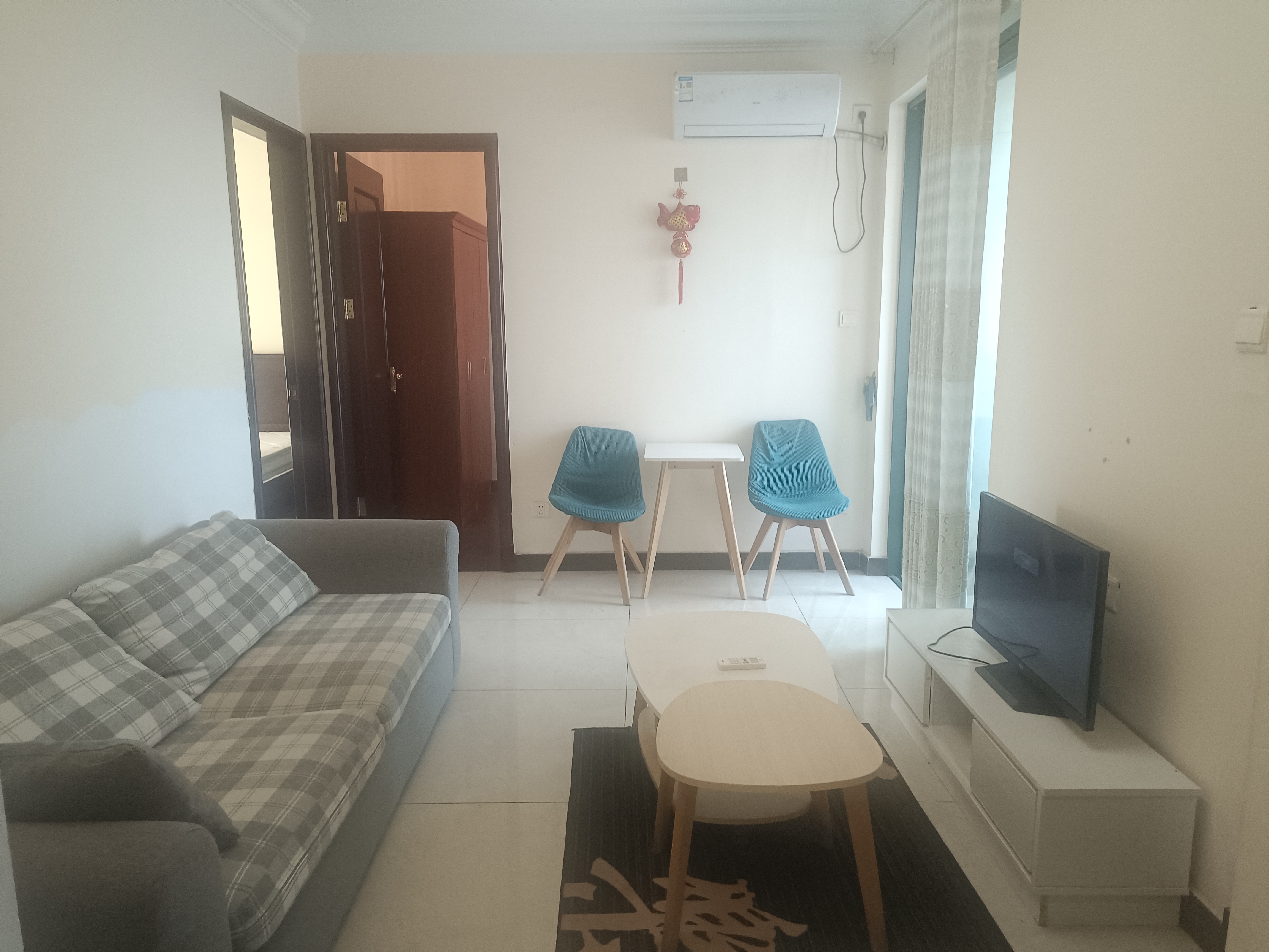 恒大绿洲  2室1厅1卫    1300.0元/月室内图1