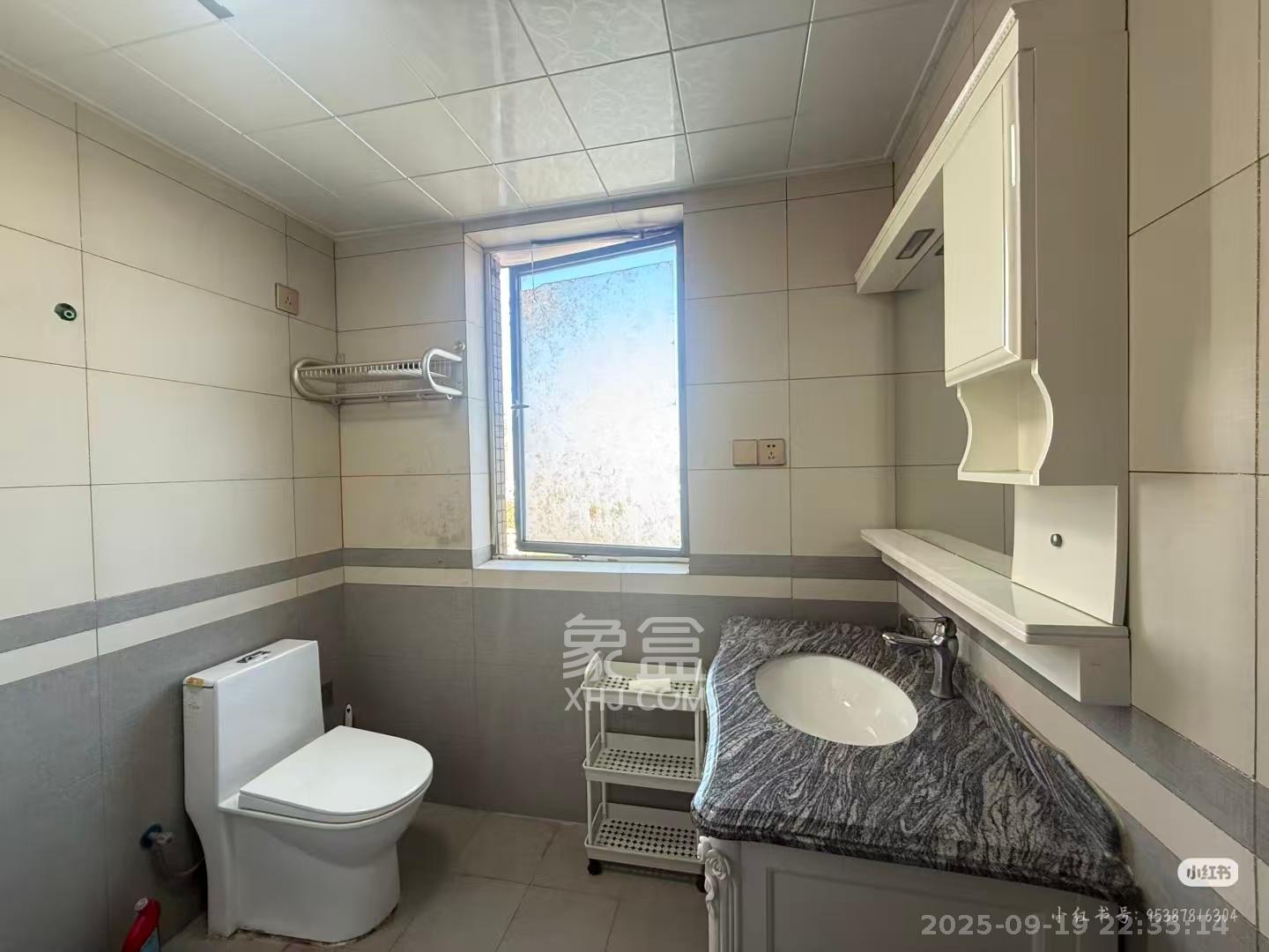 湖湘奥林匹克花园  3室2厅2卫    2000.0元/月 湖湘奥林匹克花园  3室2厅2卫    2000.0元/月室内图