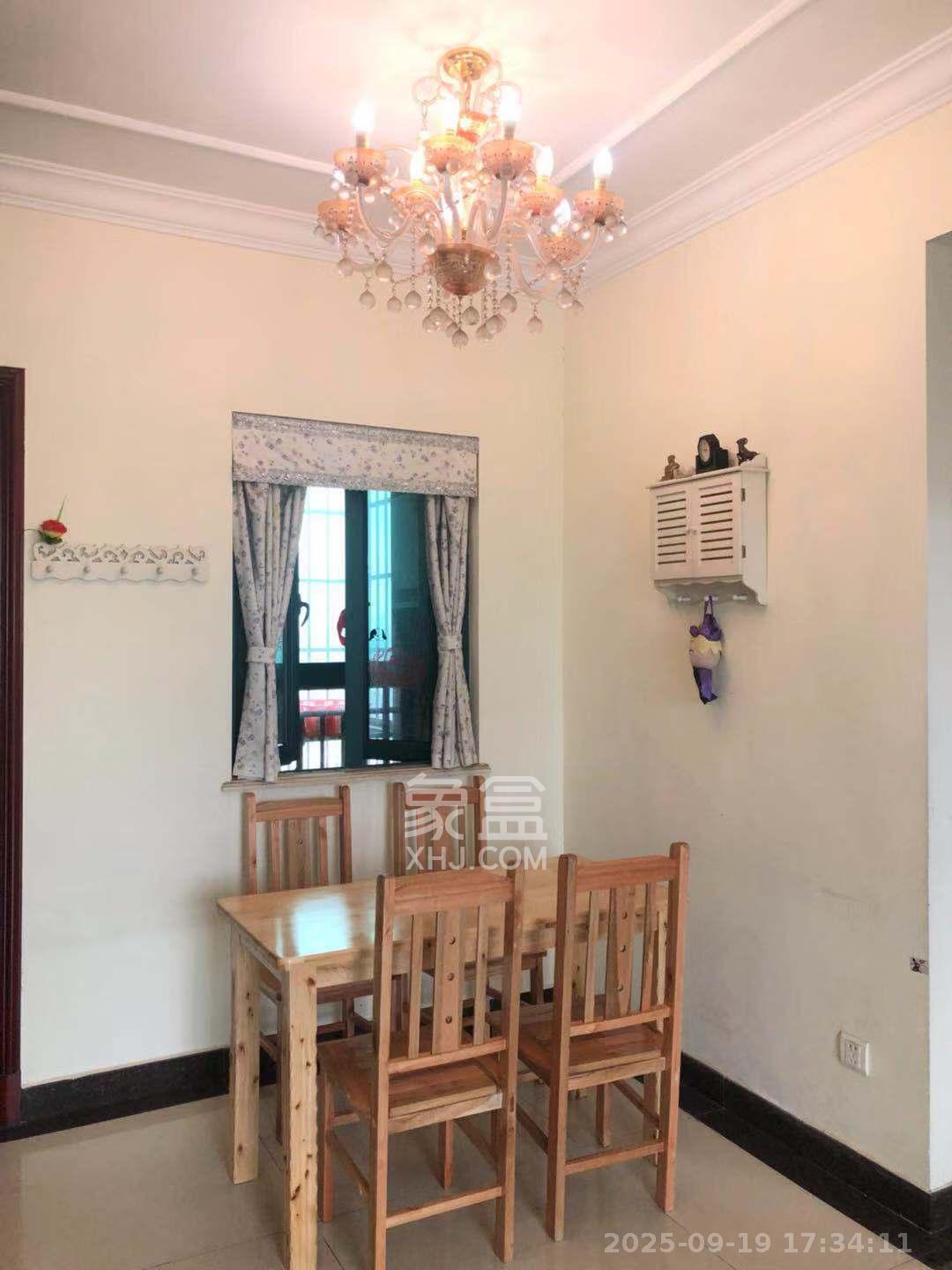 恒大雅苑 3室2厅1卫 2600.0元/月 恒大雅苑 3室2厅1卫 2600.0元/月室内图