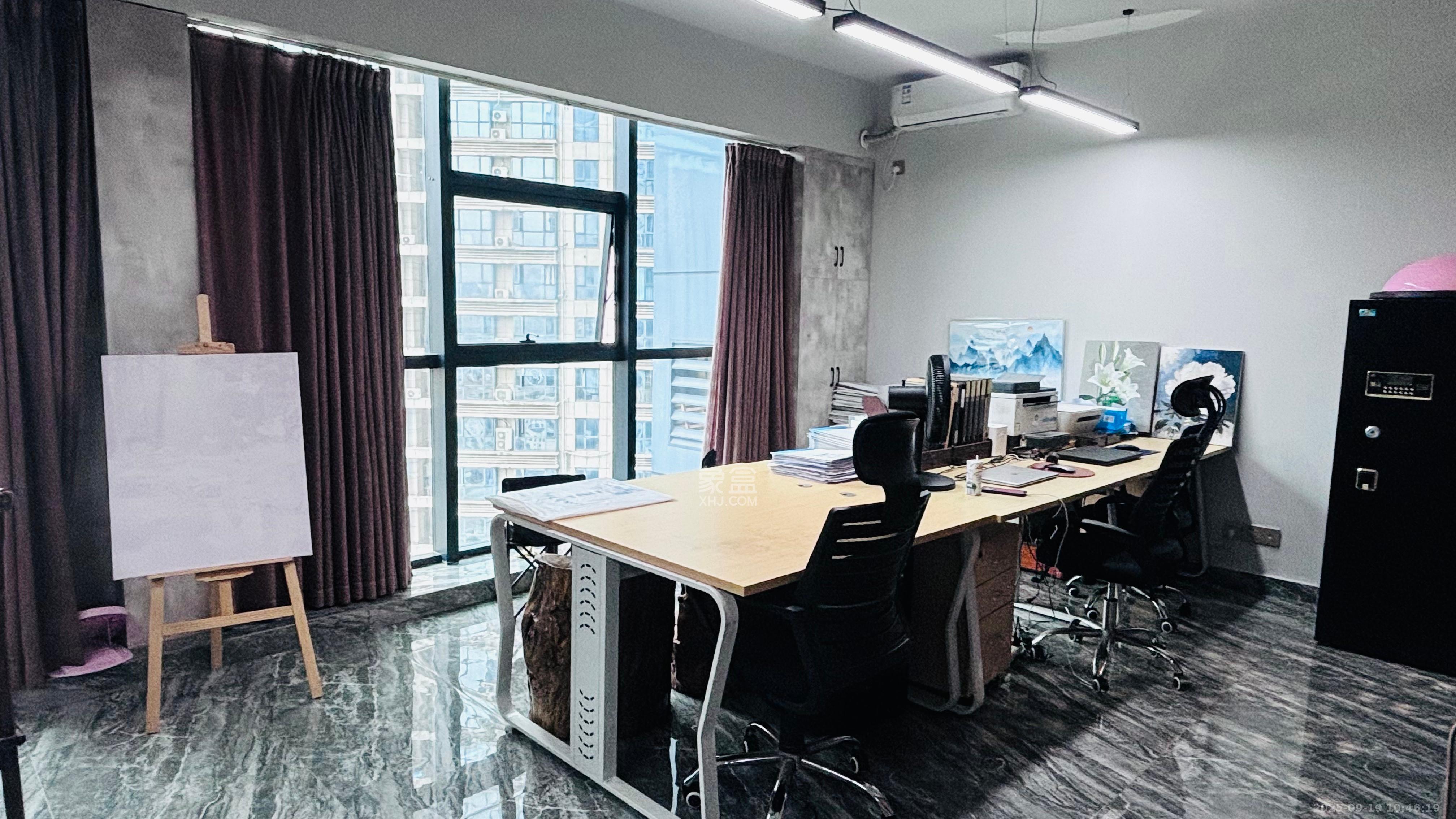 东盈商业广场(华泉城市广场) 1室1厅1卫 3800.0元/月 东盈商业广场(华泉城市广场) 1室1厅1卫 3800.0元/月室内图