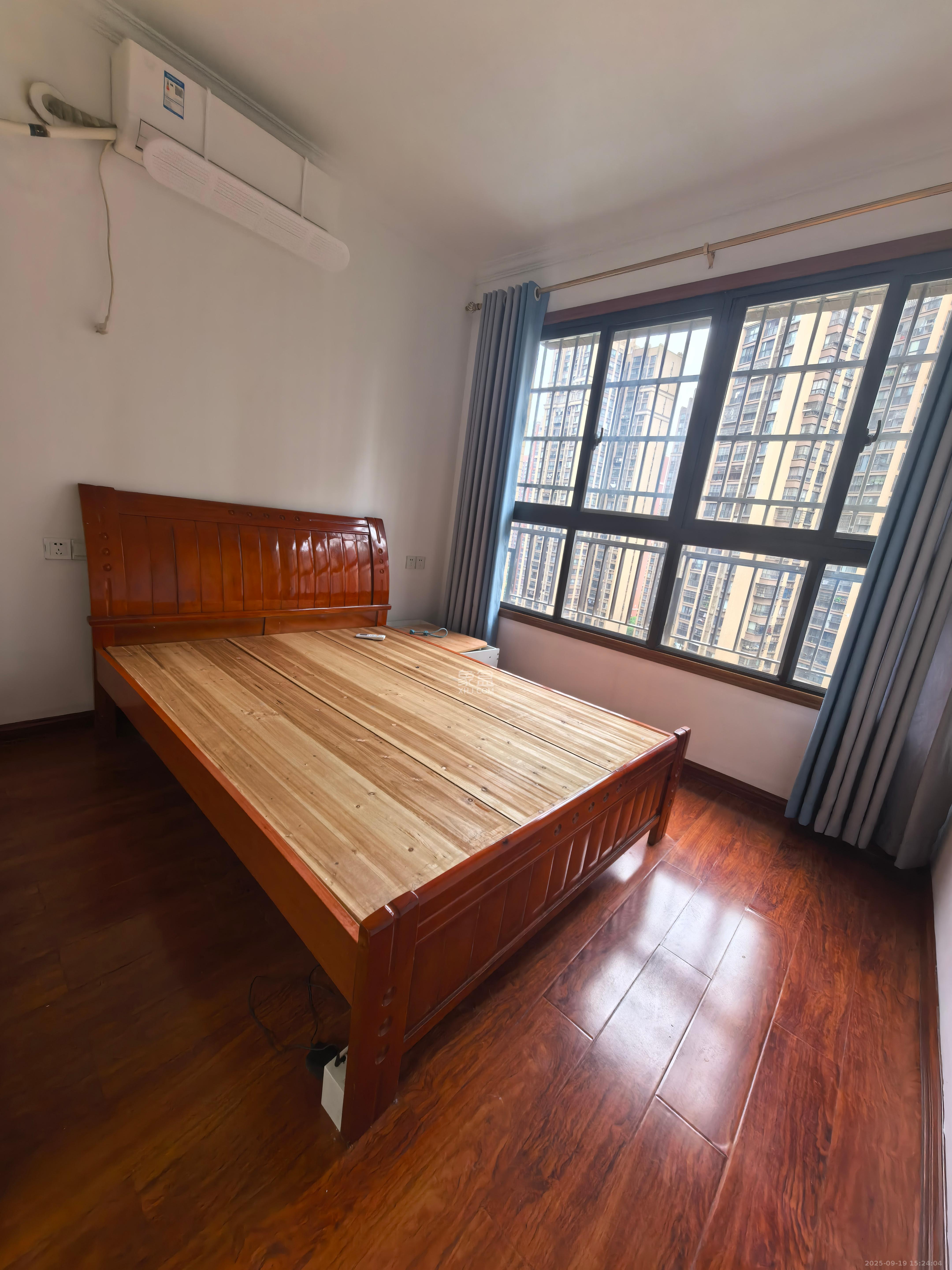 华润凤凰城三期 4室2厅2卫 2500.0元/月 华润凤凰城三期 4室2厅2卫 2500.0元/月室内图