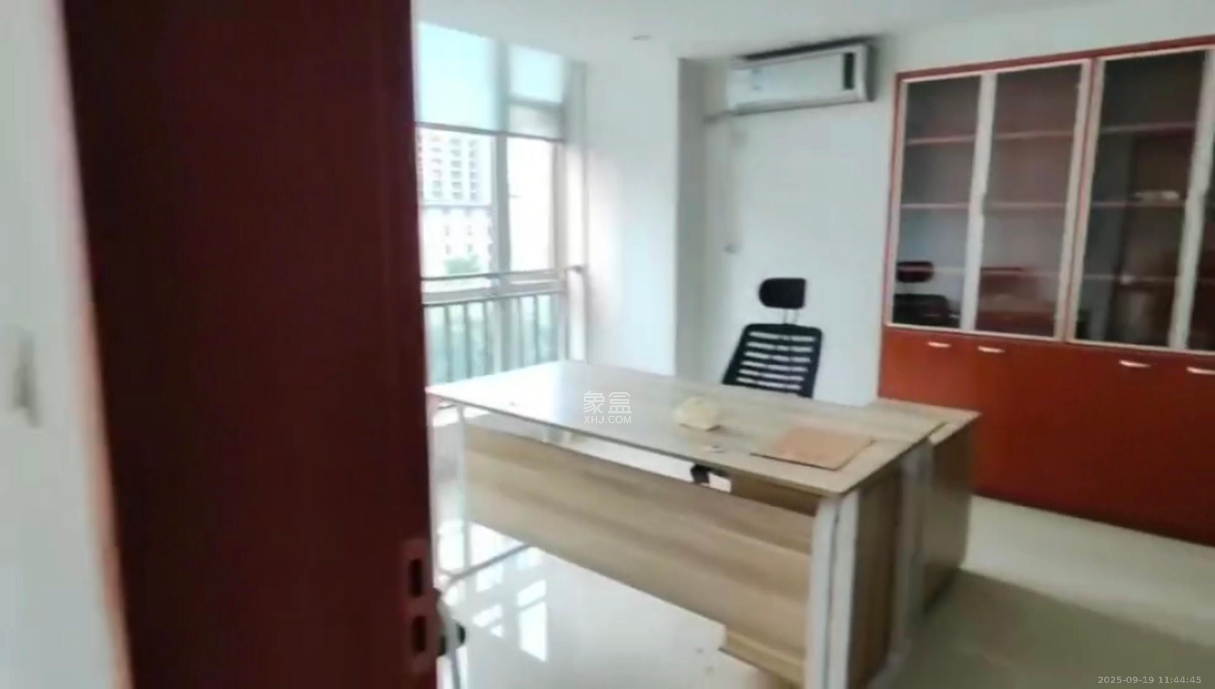 长城华都 1室1厅1卫 3000.0元/月 长城华都 1室1厅1卫 3000.0元/月室内图