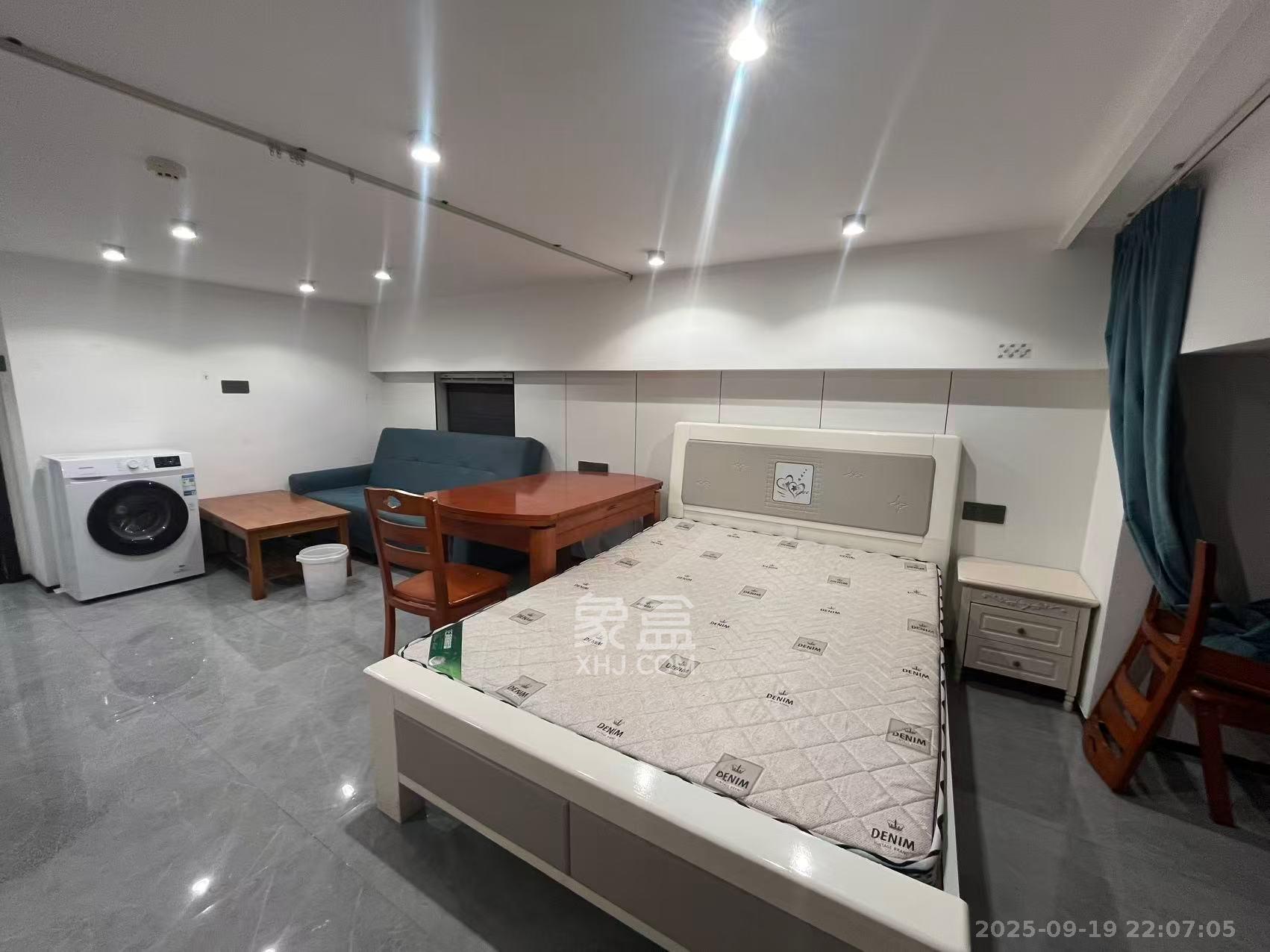 龙湖新壹城  1室0厅0卫    1500.0元/月室内图