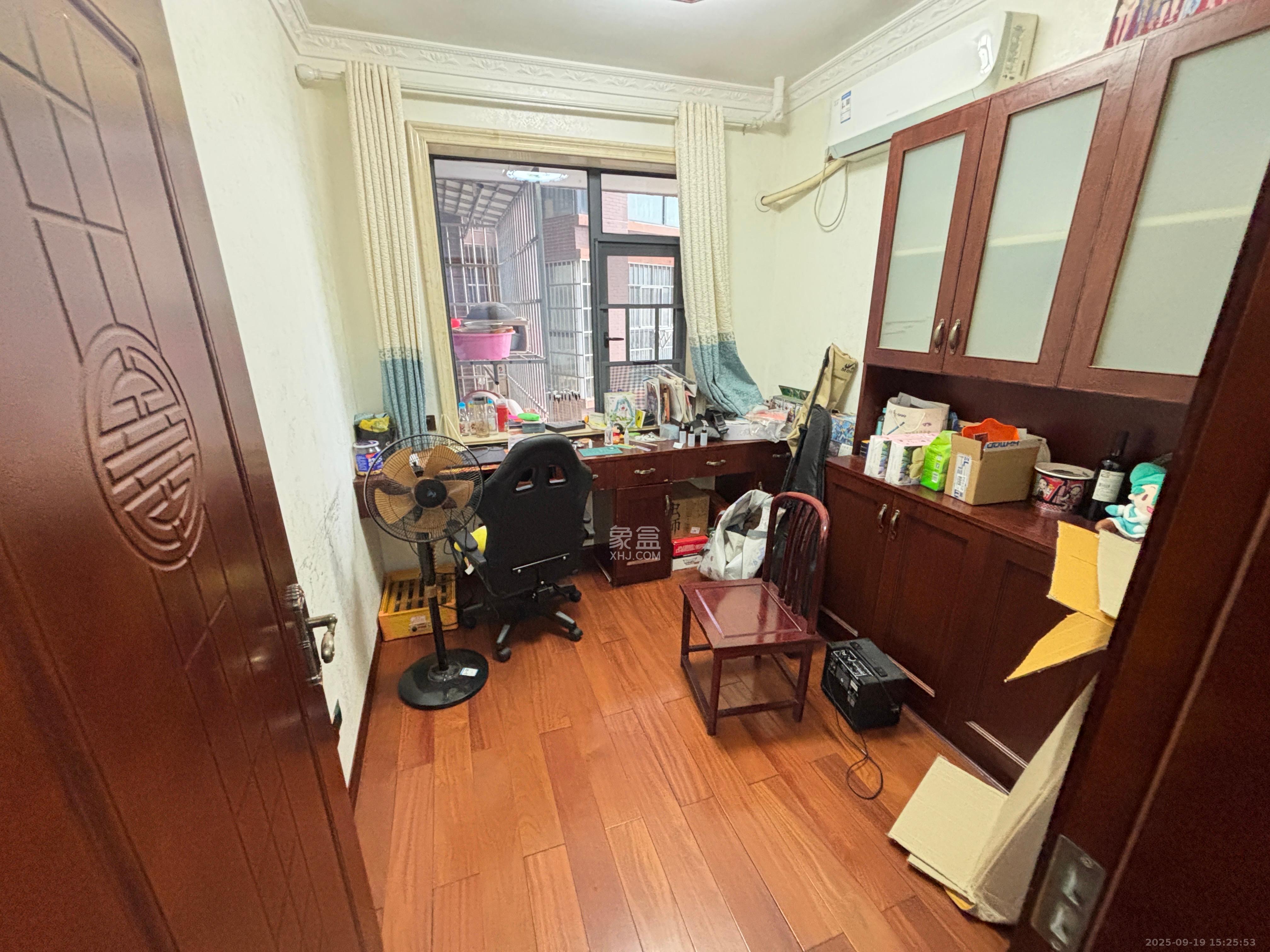 梅溪峰汇(房聚梅溪壹中心) 4室1厅2卫 3100.0元/月 梅溪峰汇(房聚梅溪壹中心) 4室1厅2卫 3100.0元/月室内图