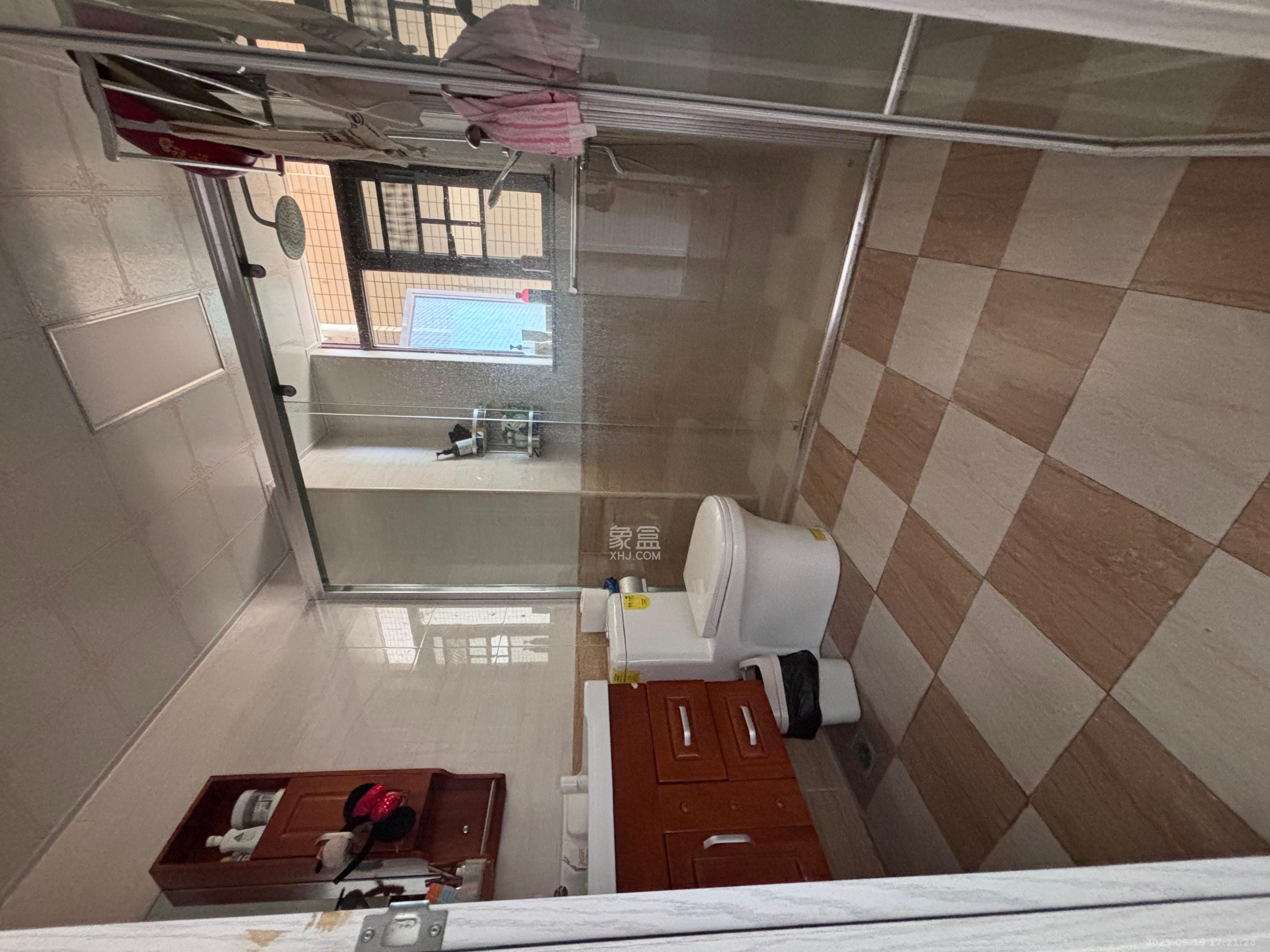 芙佳花园 4室2厅2卫 2500.0元/月 芙佳花园 4室2厅2卫 2500.0元/月室内图