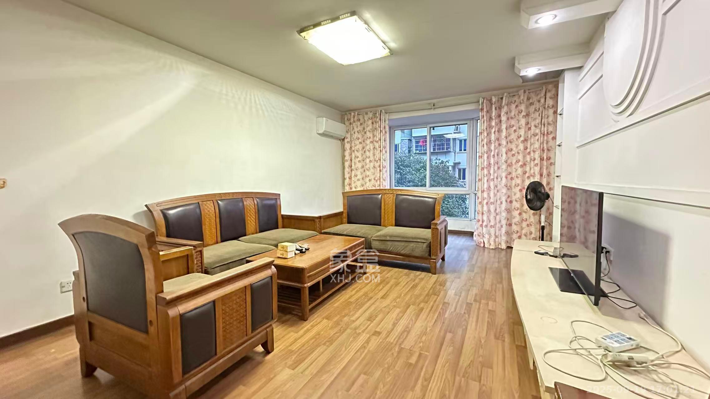 芙蓉苑 1室0厅0卫 2300.0元/月 芙蓉苑 1室0厅0卫 2300.0元/月室内图