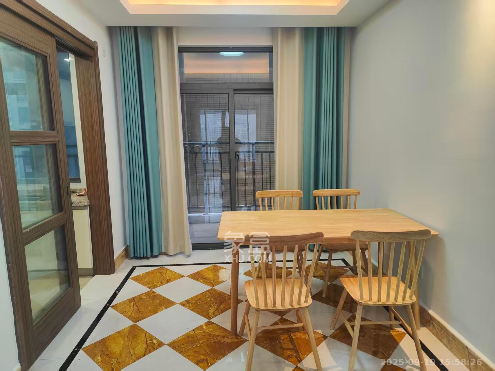 碧桂园南城首府(东宸林海) 4室2厅1卫 2000.0元/月 碧桂园南城首府(东宸林海) 4室2厅1卫 2000.0元/月室内图