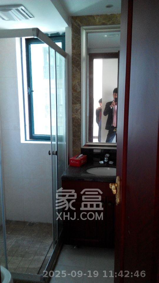 恒大城  3室2厅1卫   2500.00元/月室内图