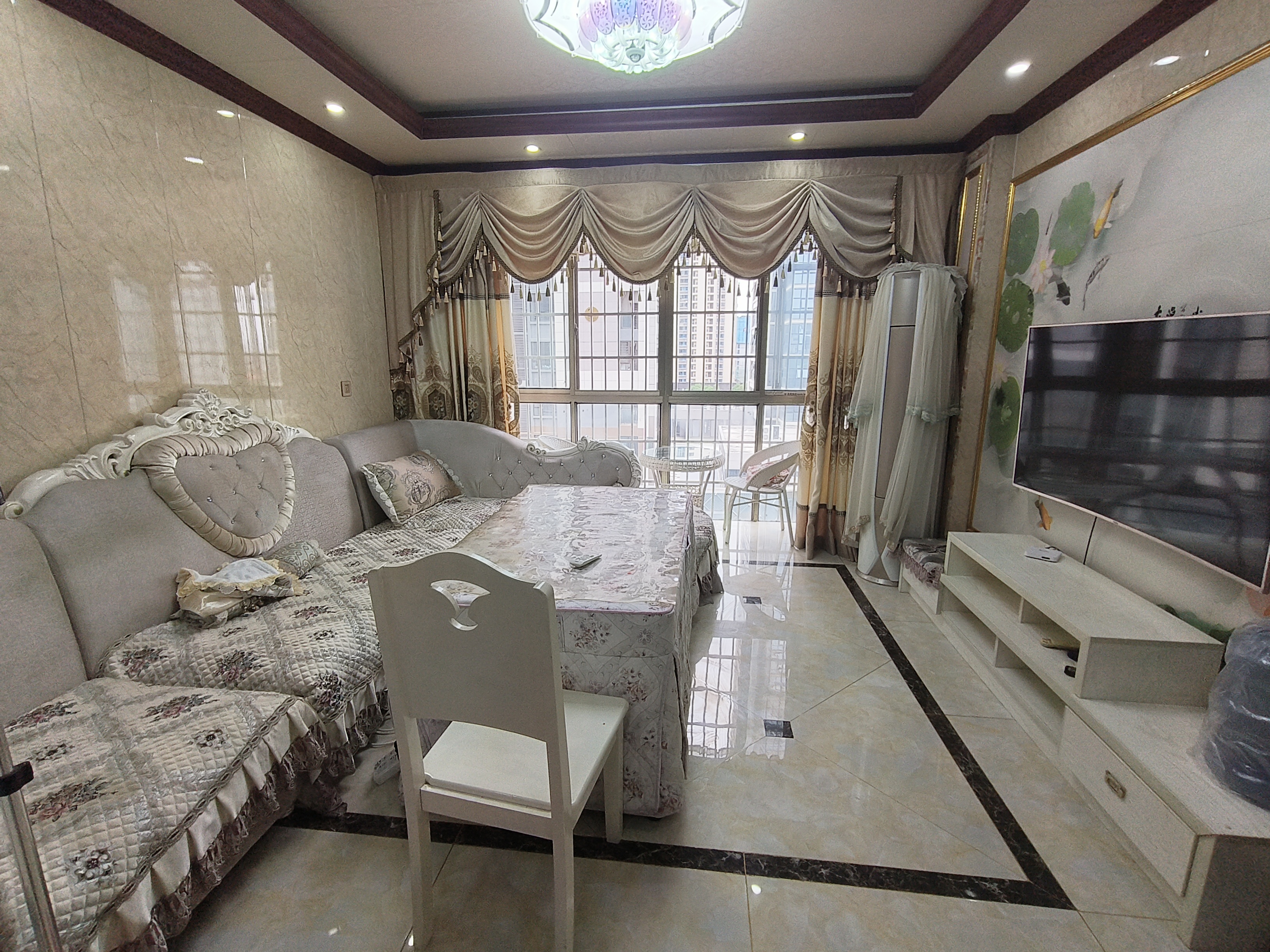 一品恒城 3室2厅1卫 1500.0元/月 一品恒城 3室2厅1卫 1500.0元/月室内图