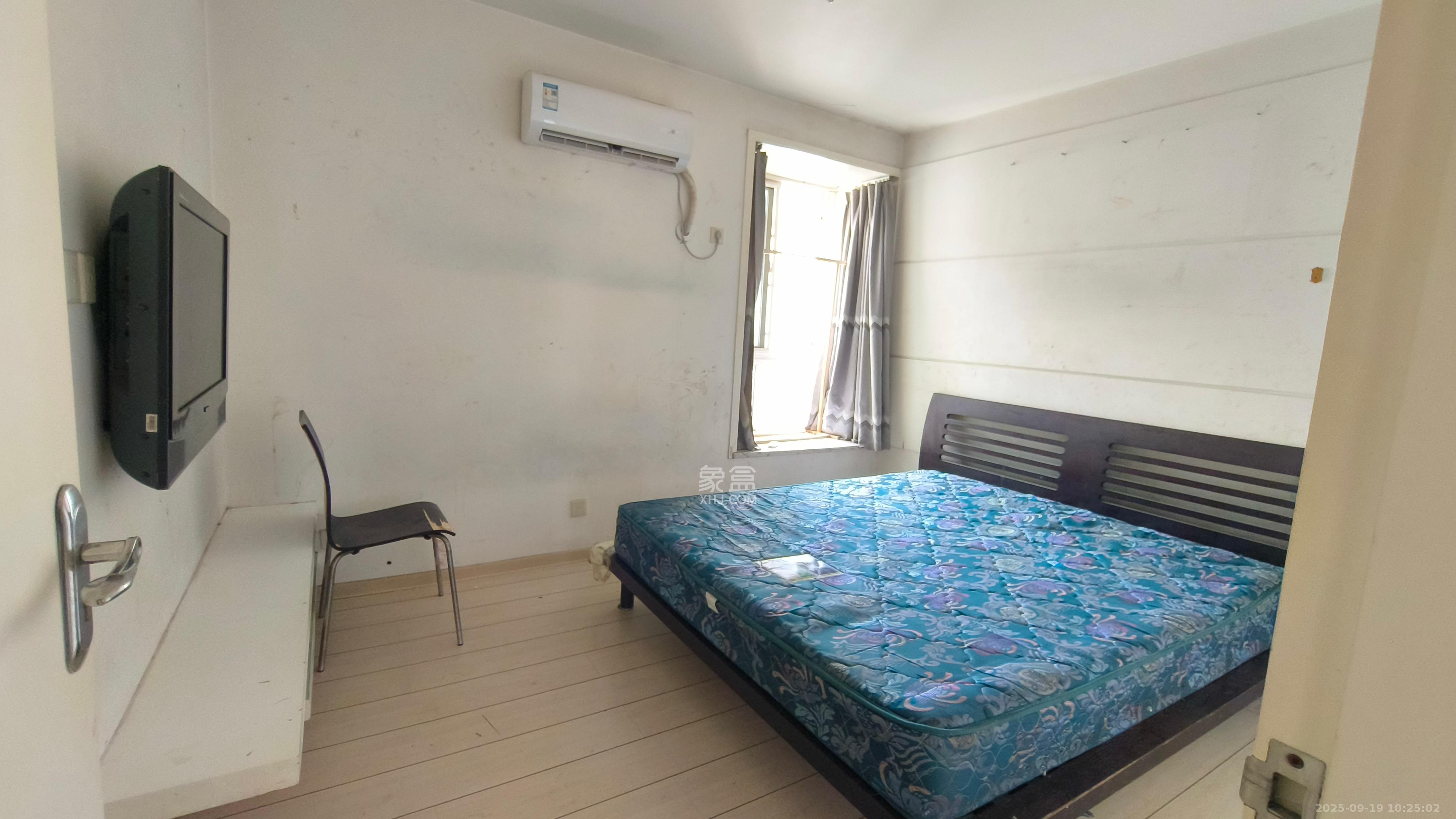 德润园  3室2厅1卫    1800.0元/月室内图