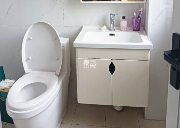 颐园小区 4室2厅2卫 49.8万 颐园小区 4室2厅2卫 49.8万室内图