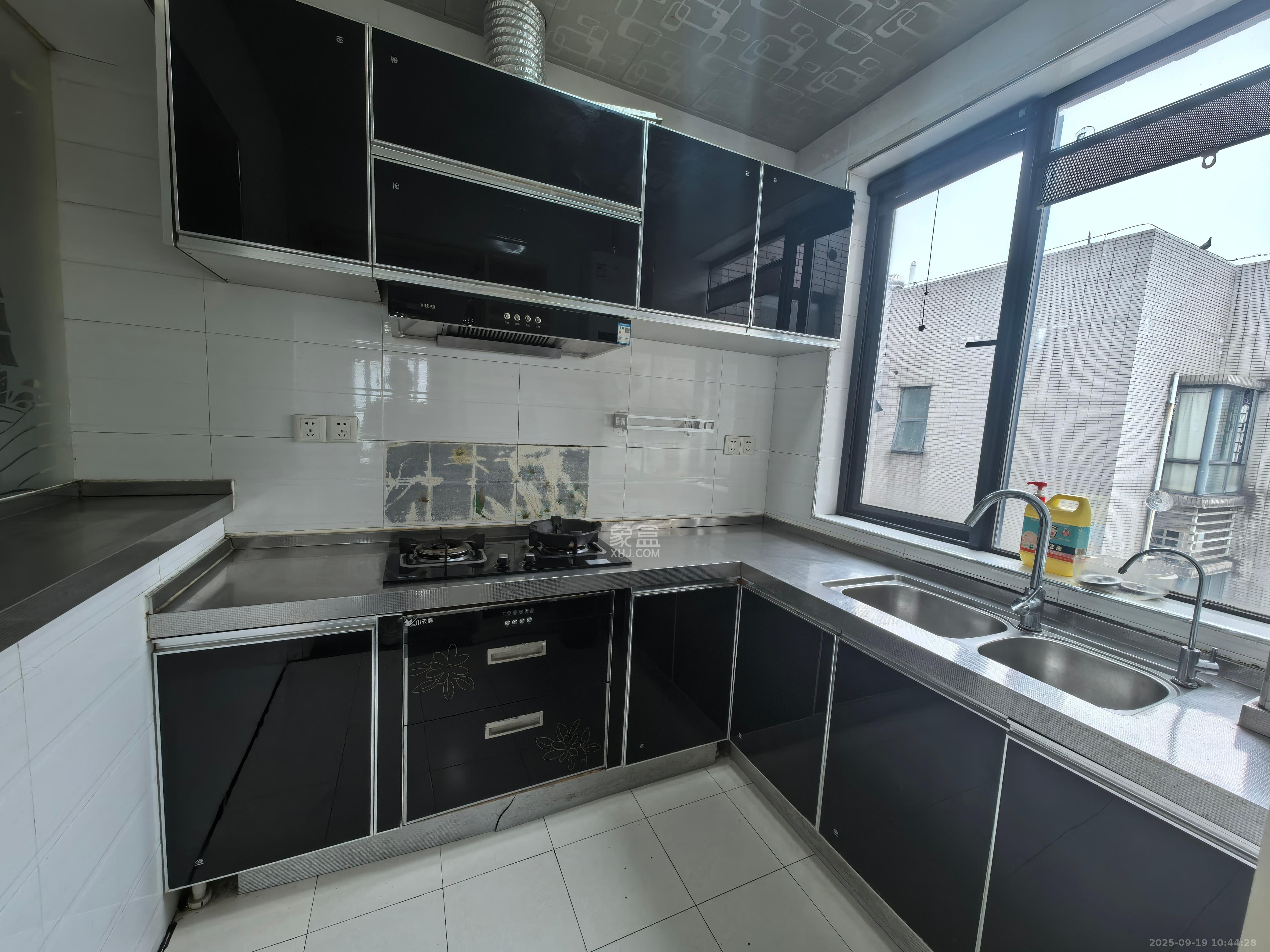 莱茵城 1室1厅1卫 2100.0元/月 莱茵城 1室1厅1卫 2100.0元/月户型图