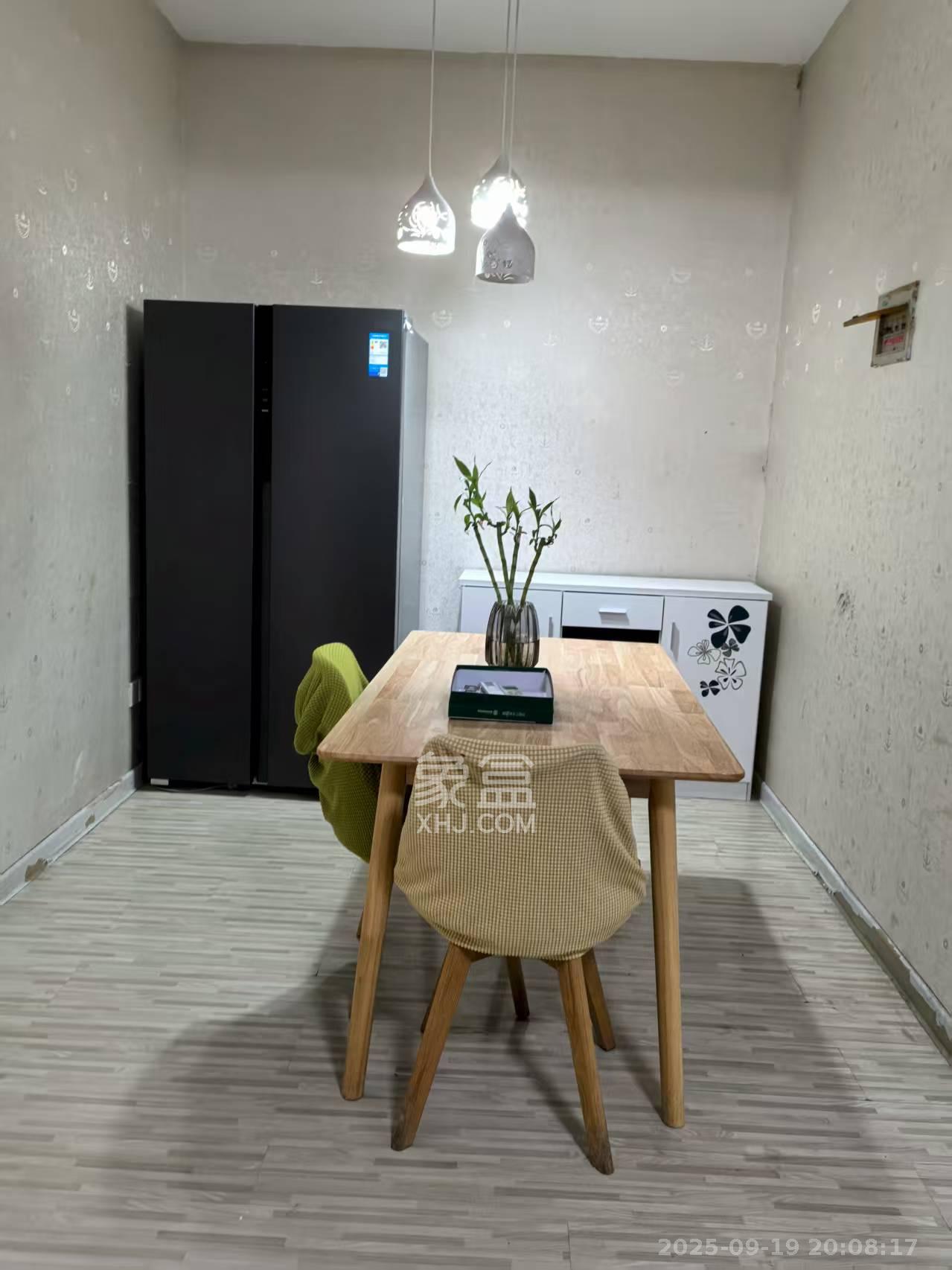 先福安置小区 2室1厅1卫 1500.0元/月 先福安置小区 2室1厅1卫 1500.0元/月室内图