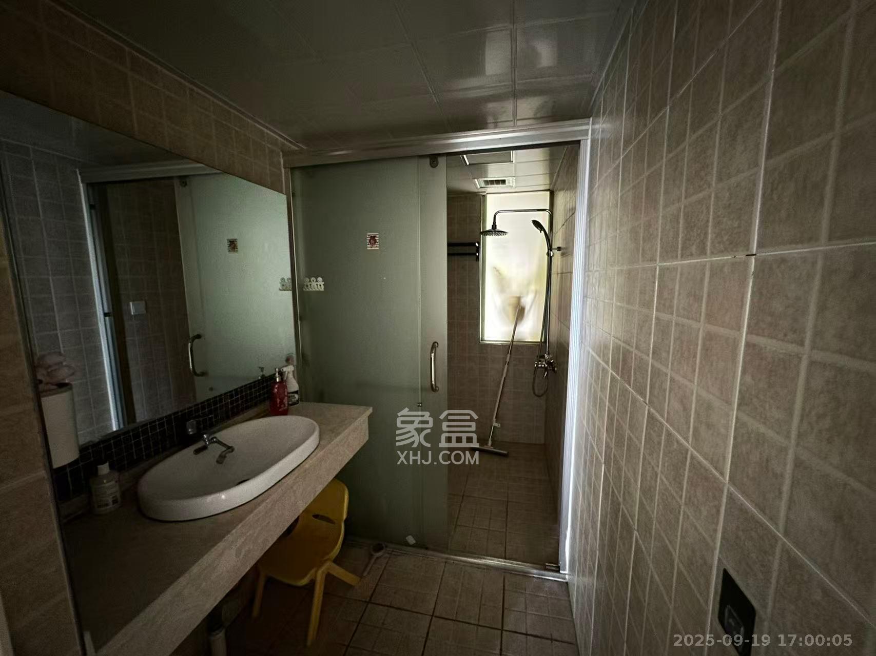 都市兰亭  4室2厅2卫    3000.0元/月室内图