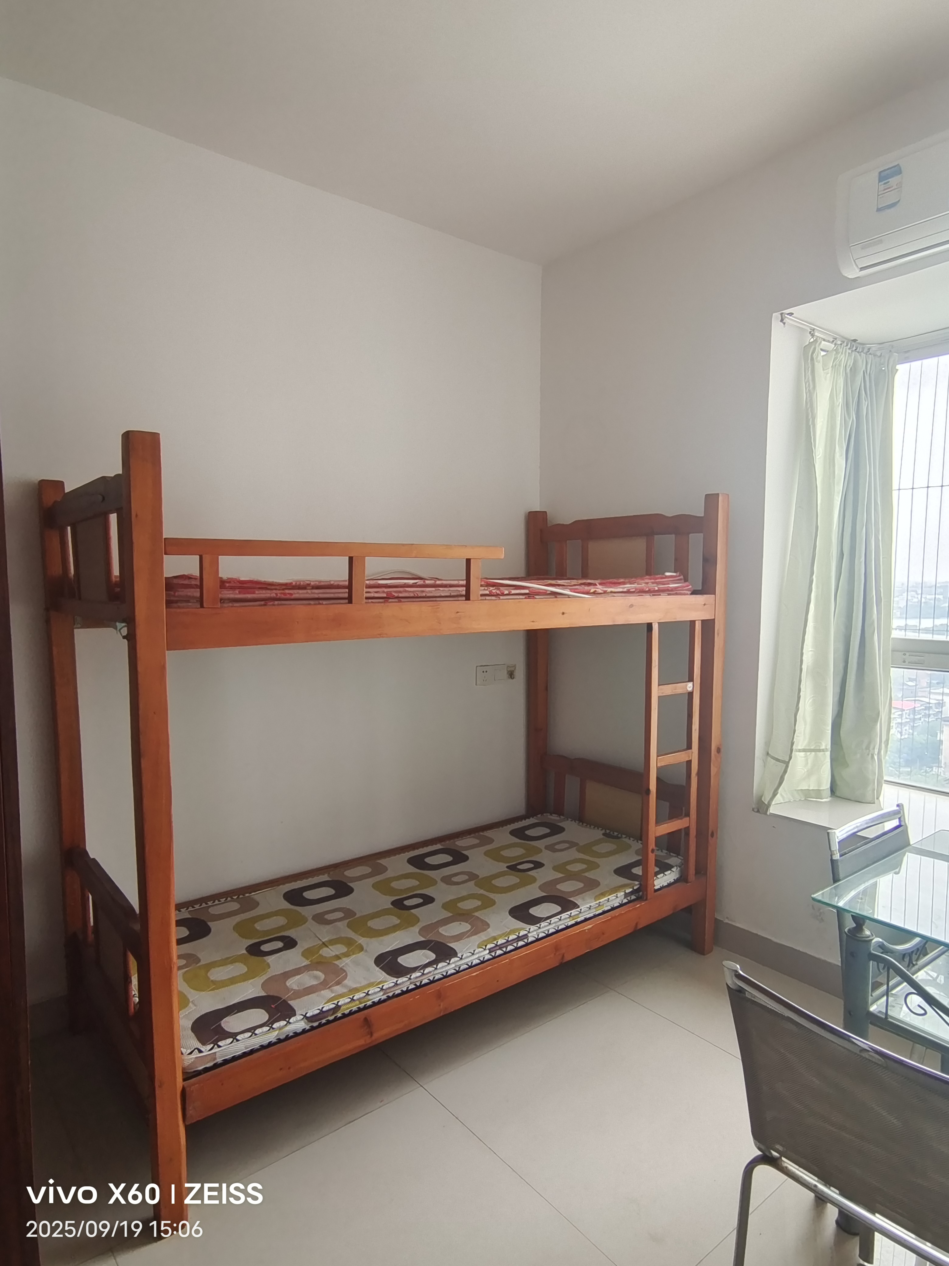 御笔华章  1室1厅1卫    1500.0元/月室内图