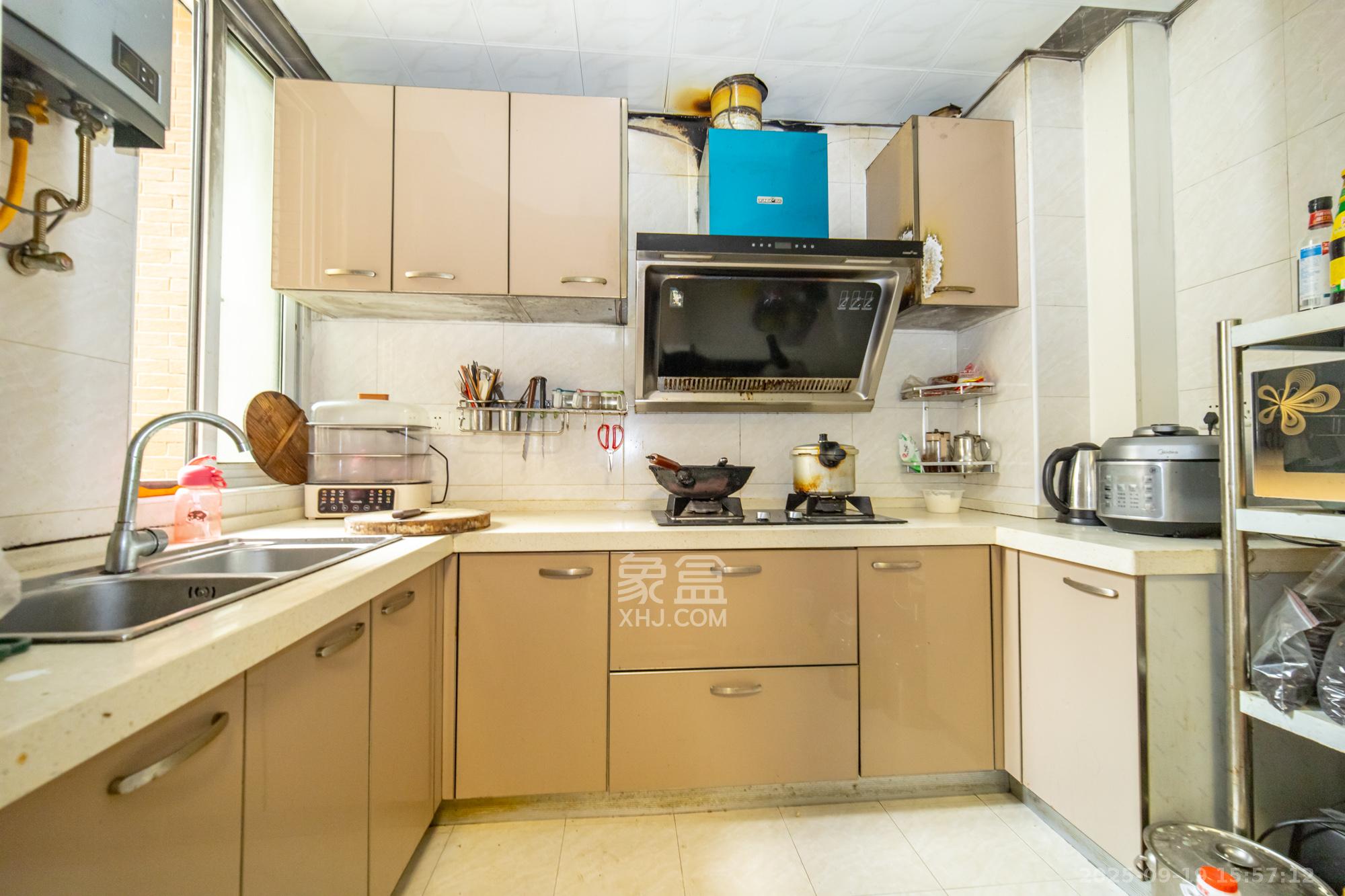 楚天世纪城东苑  2室1厅1卫    49.8万厨房