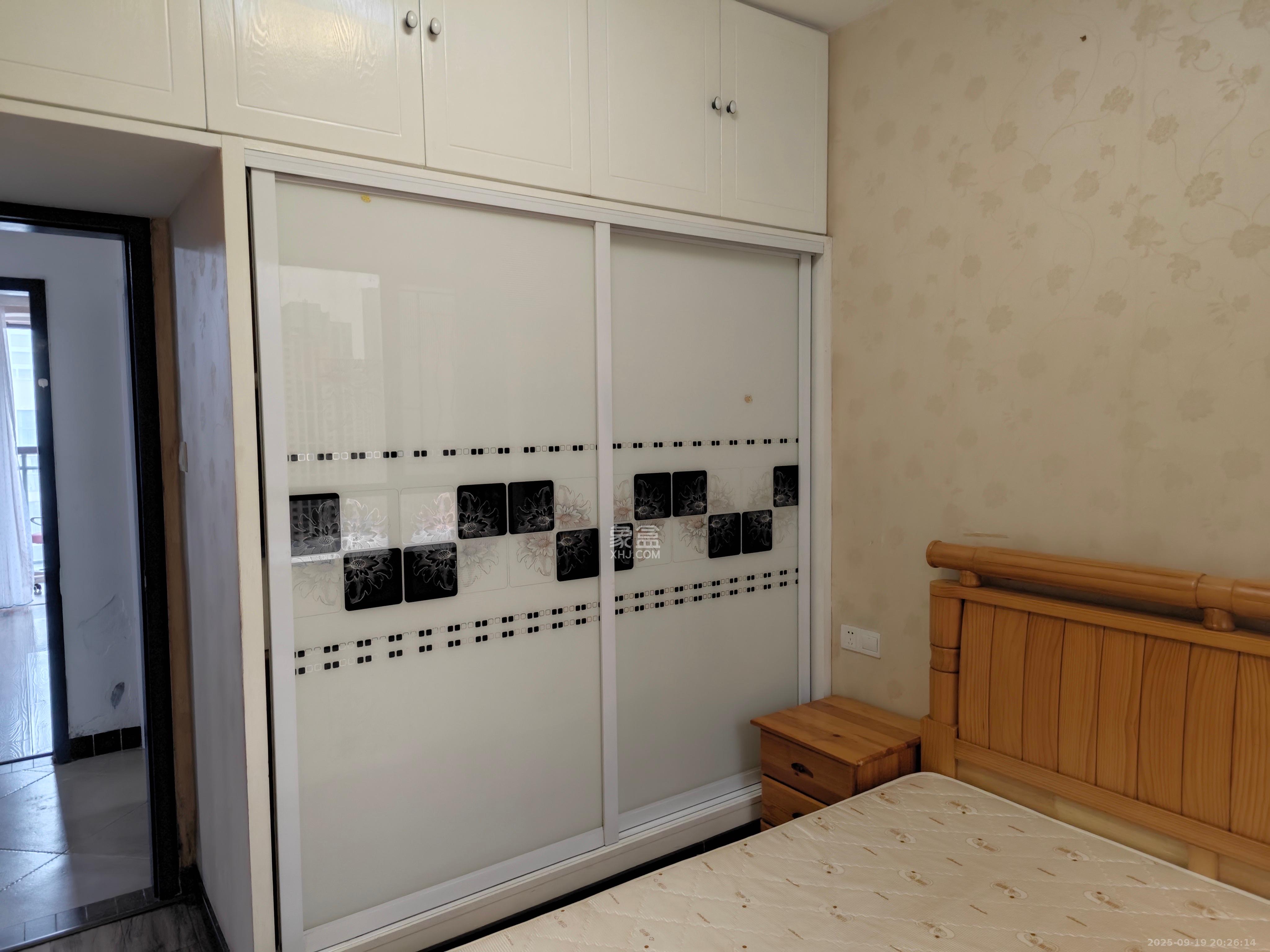 东岸城邦 3室2厅1卫 2750.00元/月 东岸城邦 3室2厅1卫 2750.00元/月室内图