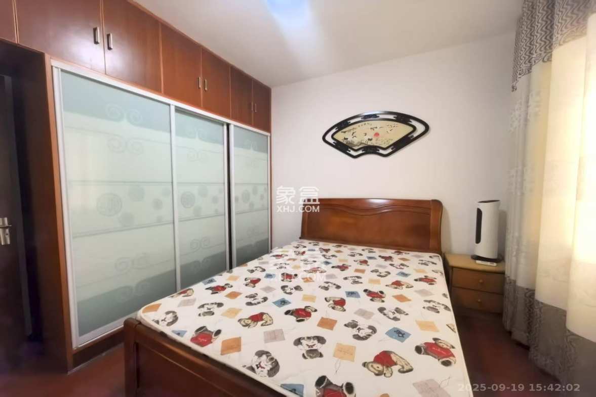 谷山庭院一期 3室2厅1卫 1800.0元/月 谷山庭院一期 3室2厅1卫 1800.0元/月室内图