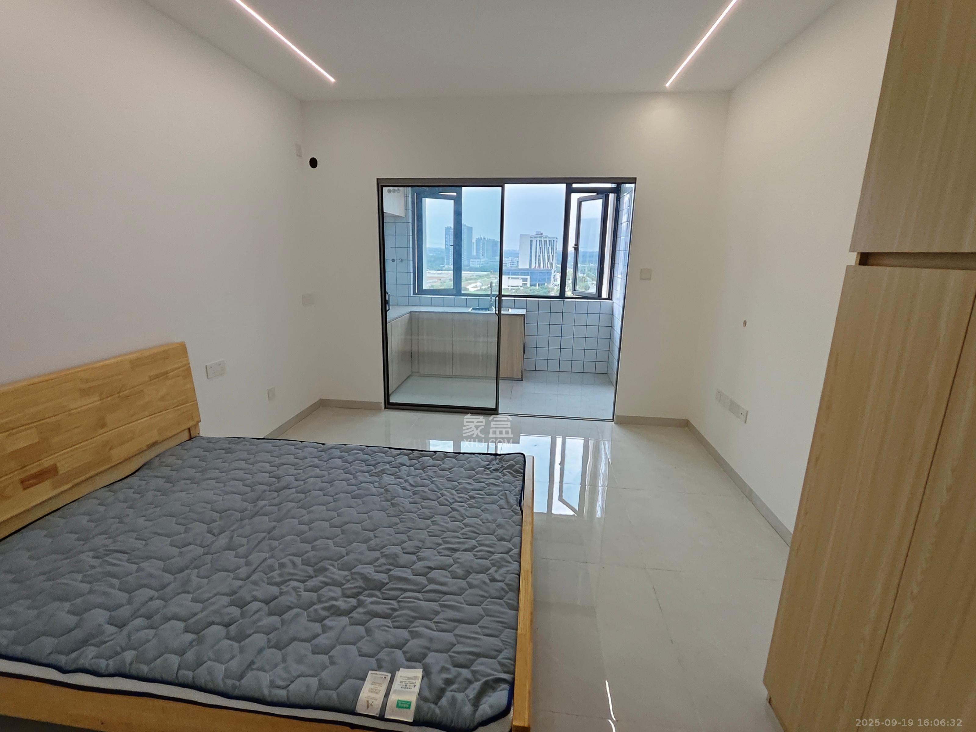 日盛湖湘花苑  1室1厅1卫    1450.0元/月 日盛湖湘花苑  1室1厅1卫    1450.0元/月