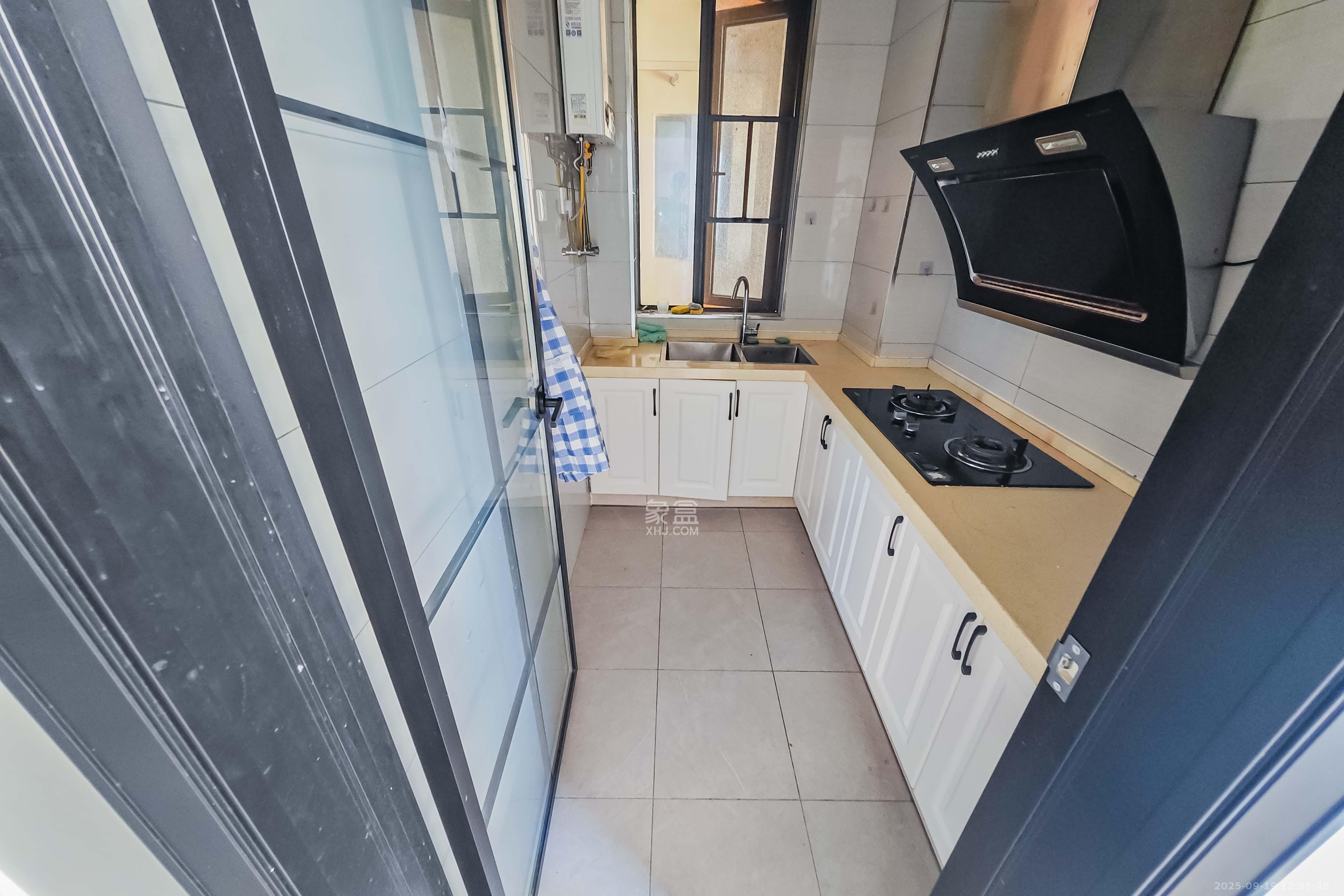 金轮星光名座  2室2厅1卫    53.8万其他