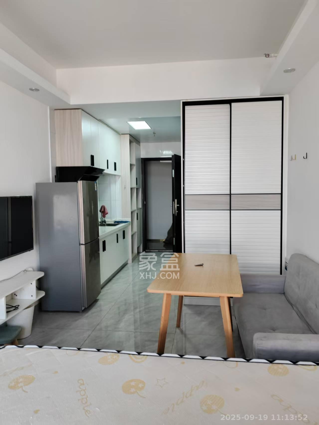 保利麓谷林语I区 1室1厅1卫 1500.0元/月 保利麓谷林语I区 1室1厅1卫 1500.0元/月室内图