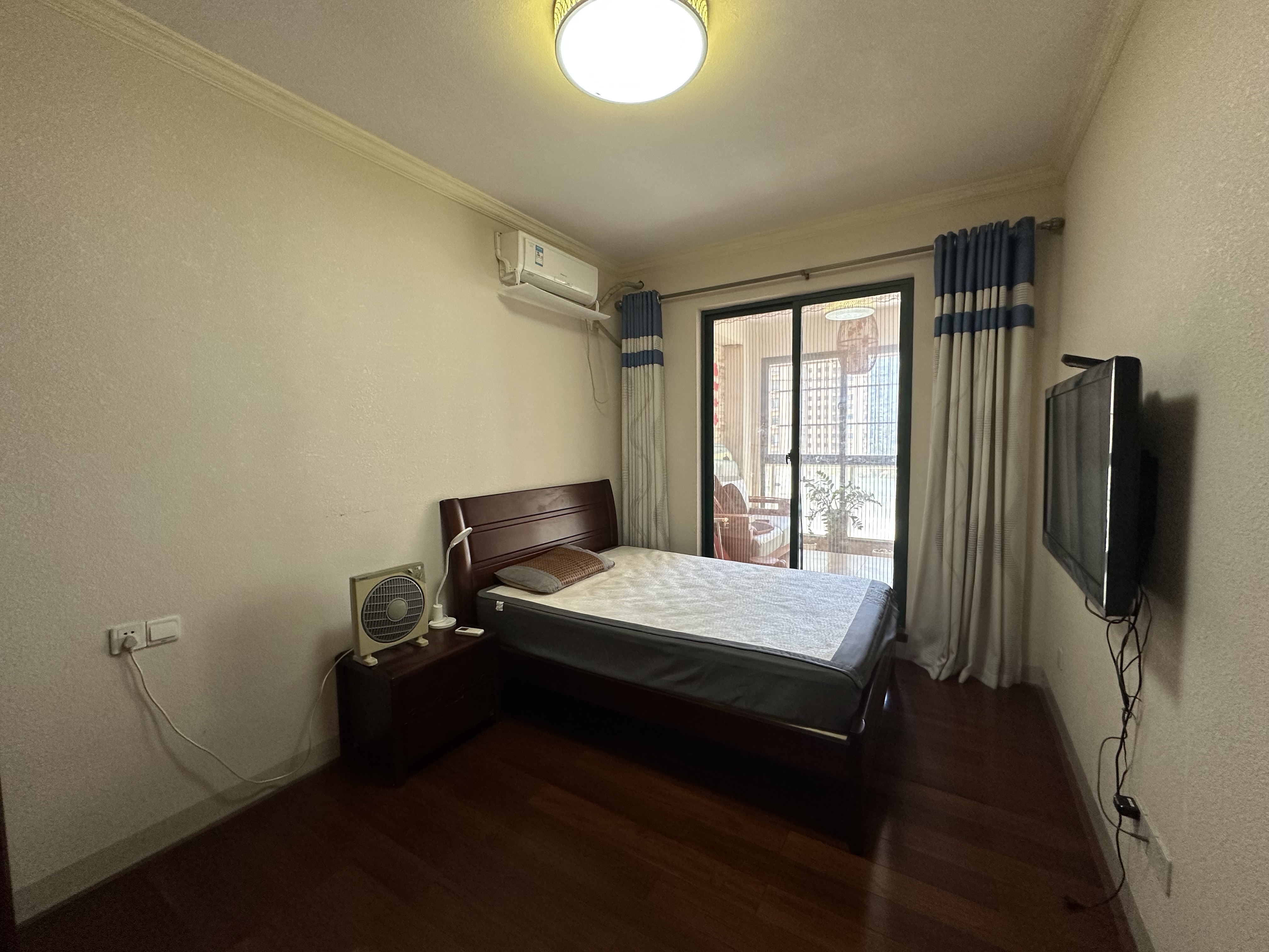 海阔天空-国瑞城二期(雅仕苑) 4室2厅2卫 5600.0元/月 海阔天空-国瑞城二期(雅仕苑) 4室2厅2卫 5600.0元/月室内图