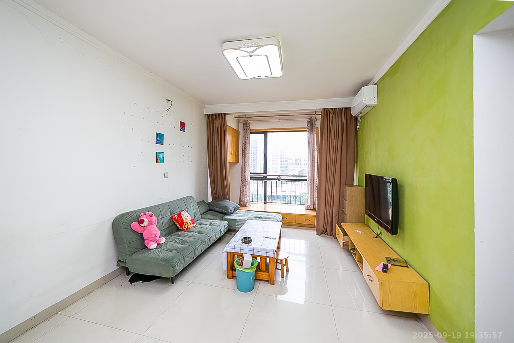 长盛岚庭 1室1厅1卫 43.9万 长盛岚庭 1室1厅1卫 43.9万客厅