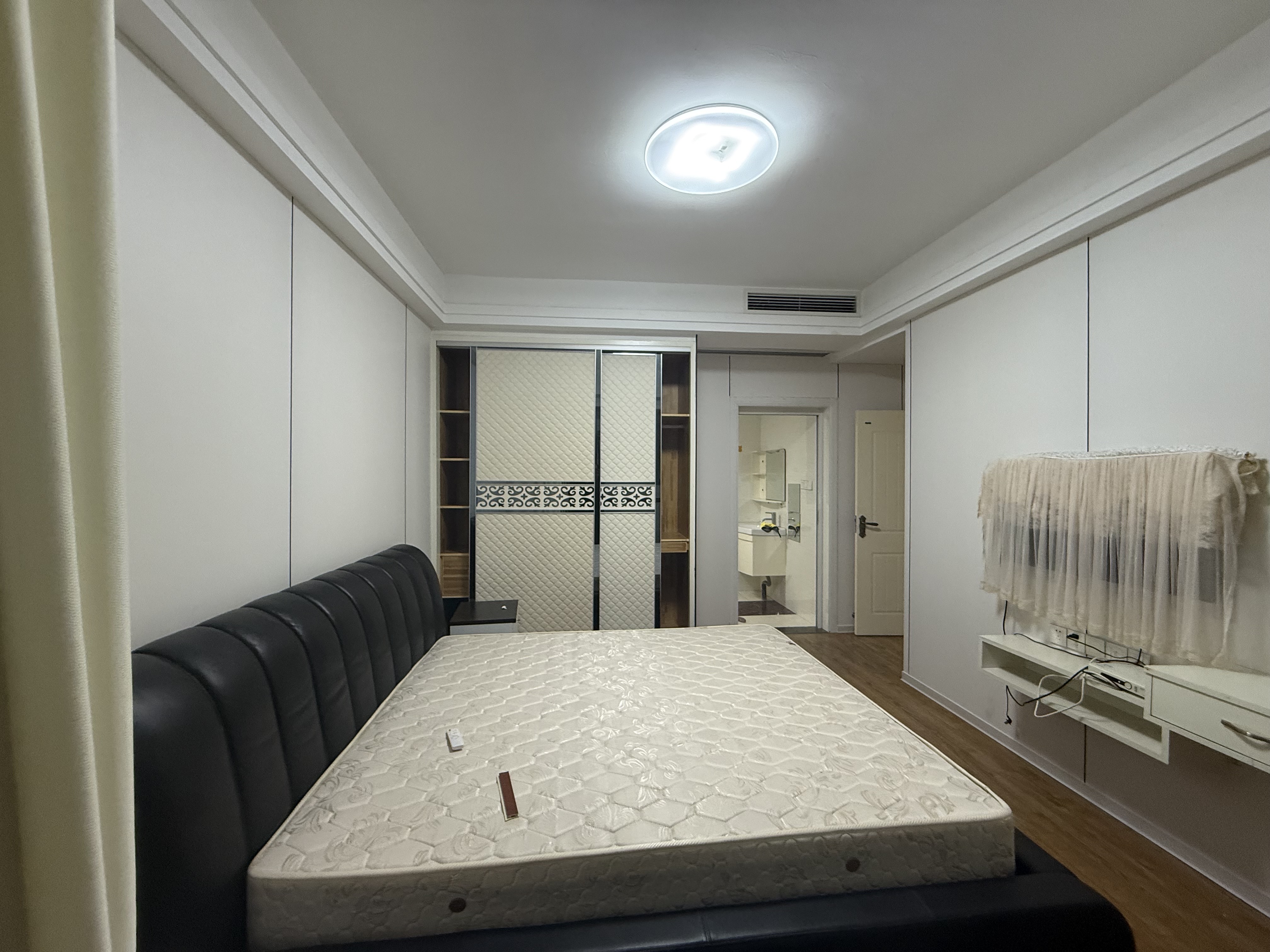 大同芙蓉 3室2厅2卫 1800.0元/月 大同芙蓉 3室2厅2卫 1800.0元/月室内图