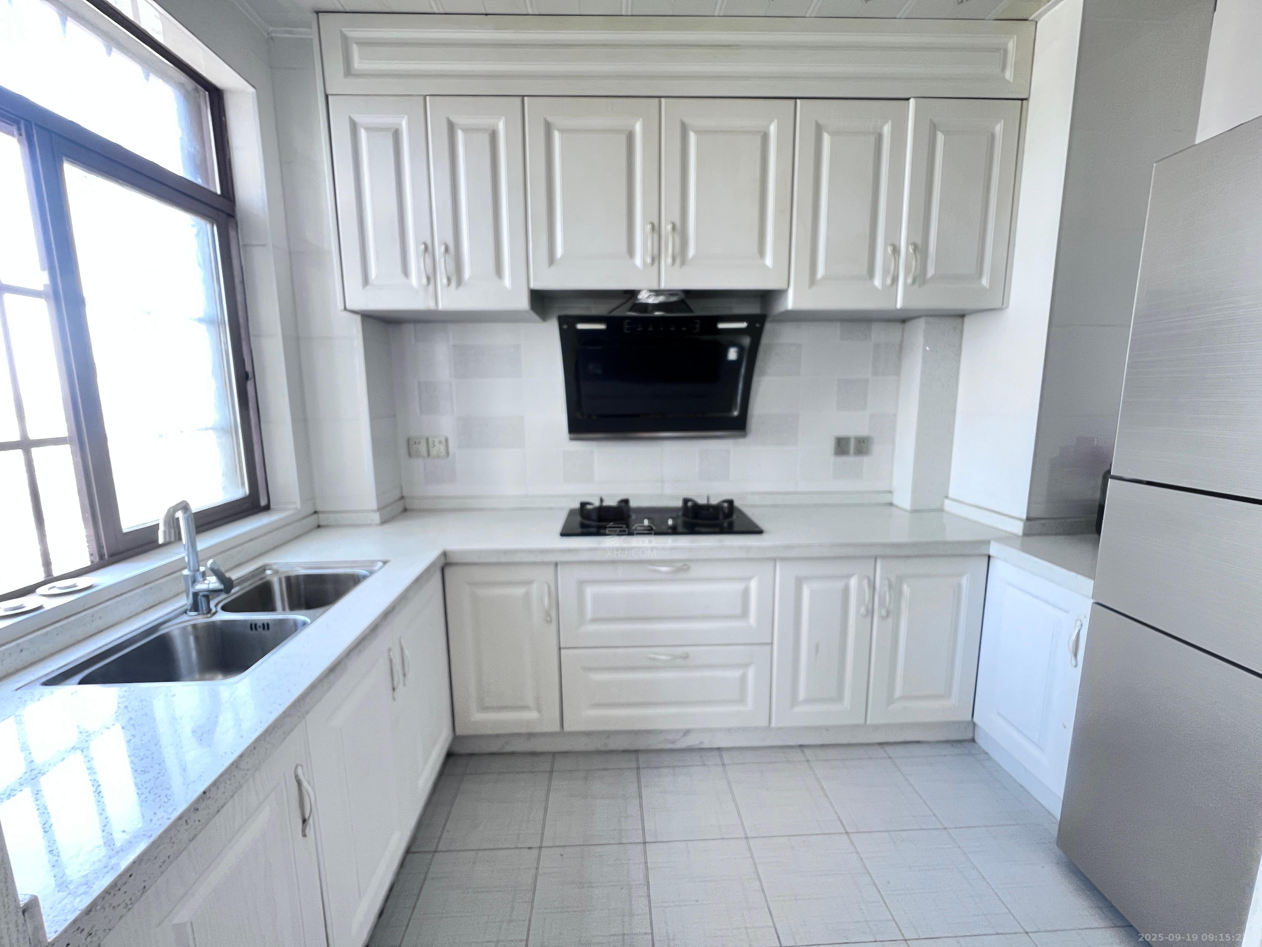 福鑫南郡 1室0厅0卫 2200.00元/月 福鑫南郡 1室0厅0卫 2200.00元/月室内图