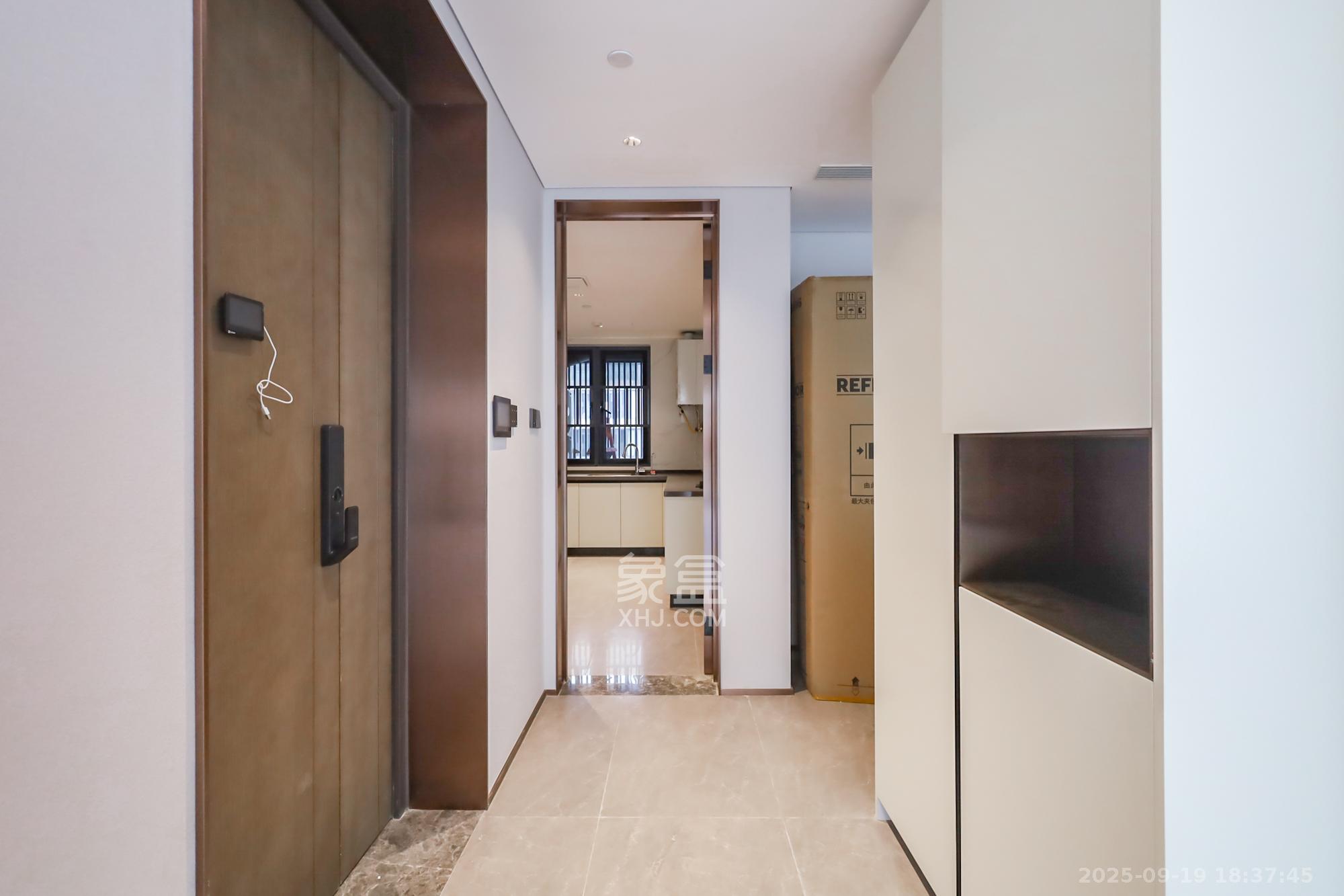 长沙悦府(华润万象城) 4室2厅3卫 530.0万 长沙悦府(华润万象城) 4室2厅3卫 530.0万其他