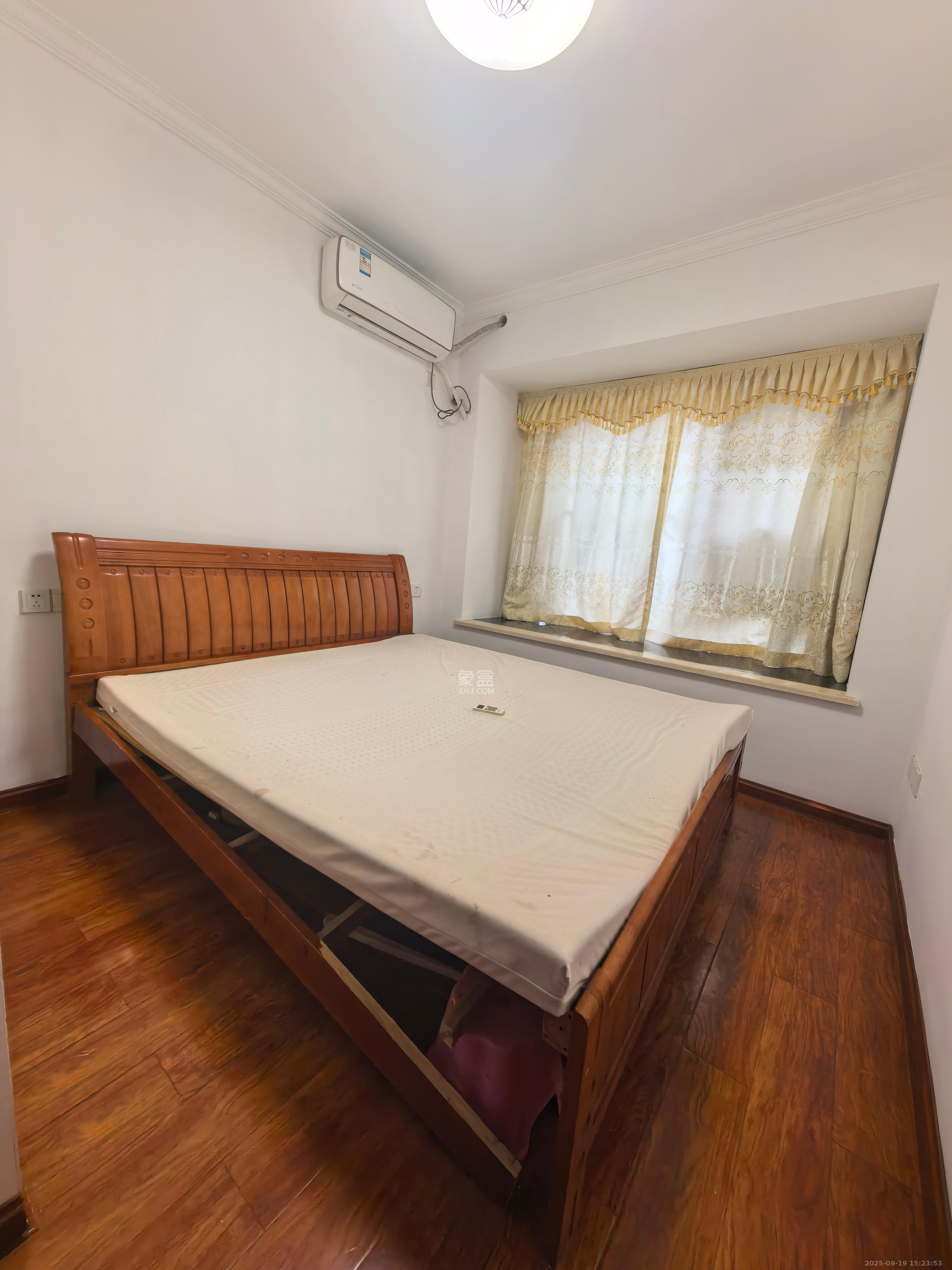 华润凤凰城三期 4室2厅2卫 2500.0元/月 华润凤凰城三期 4室2厅2卫 2500.0元/月室内图