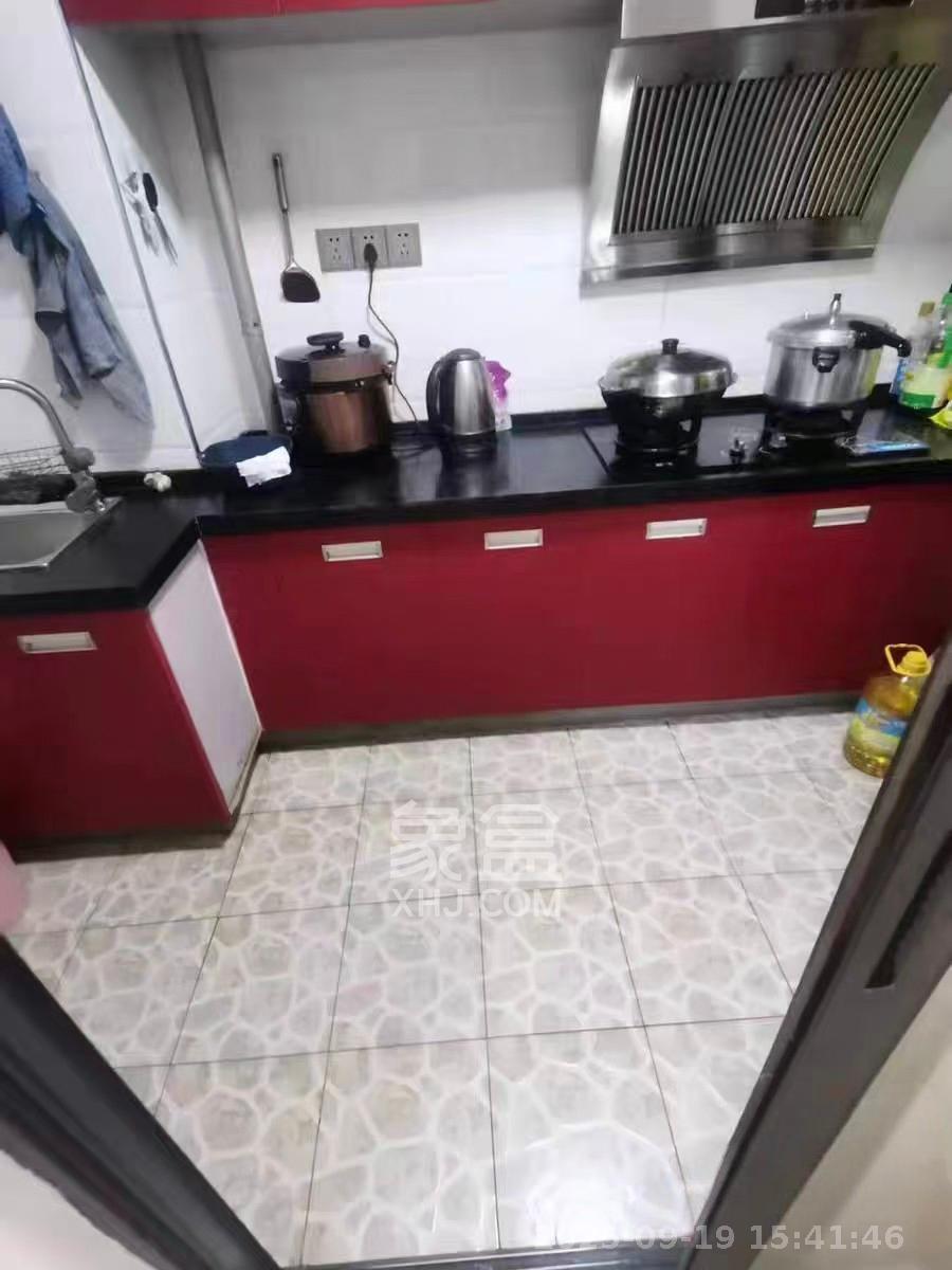 地华梅溪湖畔 2室2厅1卫 2100.0元/月 地华梅溪湖畔 2室2厅1卫 2100.0元/月室内图